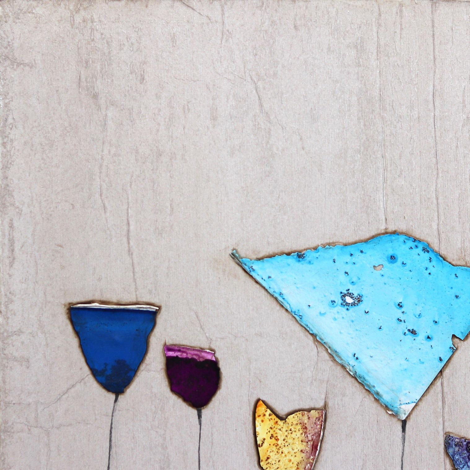 Die organische Ästhetik und die Texturen von Peter Kuttners originellen minimalistischen Boho-Kunstwerken sind das Ergebnis geduldiger Überlagerung und origineller Verwendung von Medien. Durch die Kombination von Farbe und Collage ist Kuttner in der