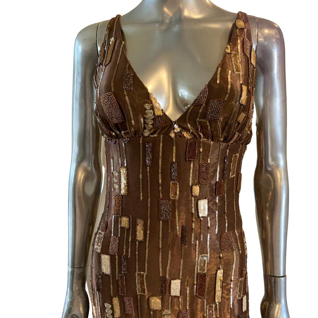 Une robe de soirée rare et très spéciale conçue par le designer italien Peter Langner. Acheté chez Saks Fifth Avenue, NY. La robe est intitulée 