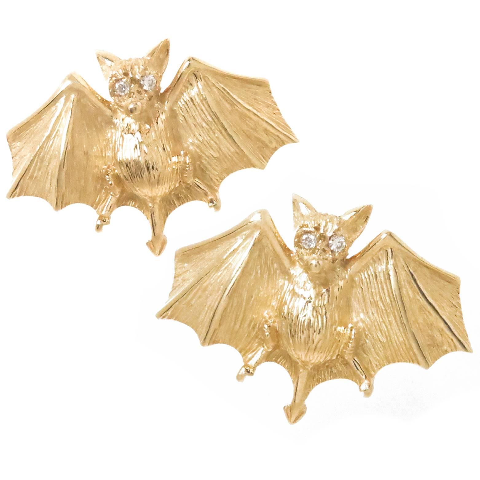 Peter Linderman Yellow Gold and Diamond Bat Cufflinks For Sale