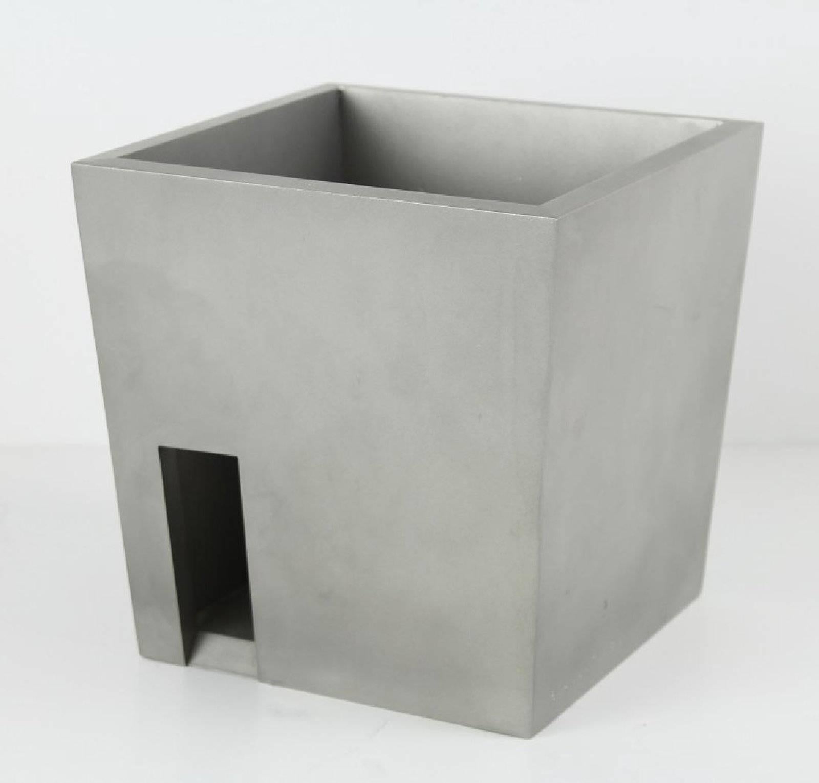 SALLE DE L'ACIER  Sculpture abstraite minimaliste californienne 