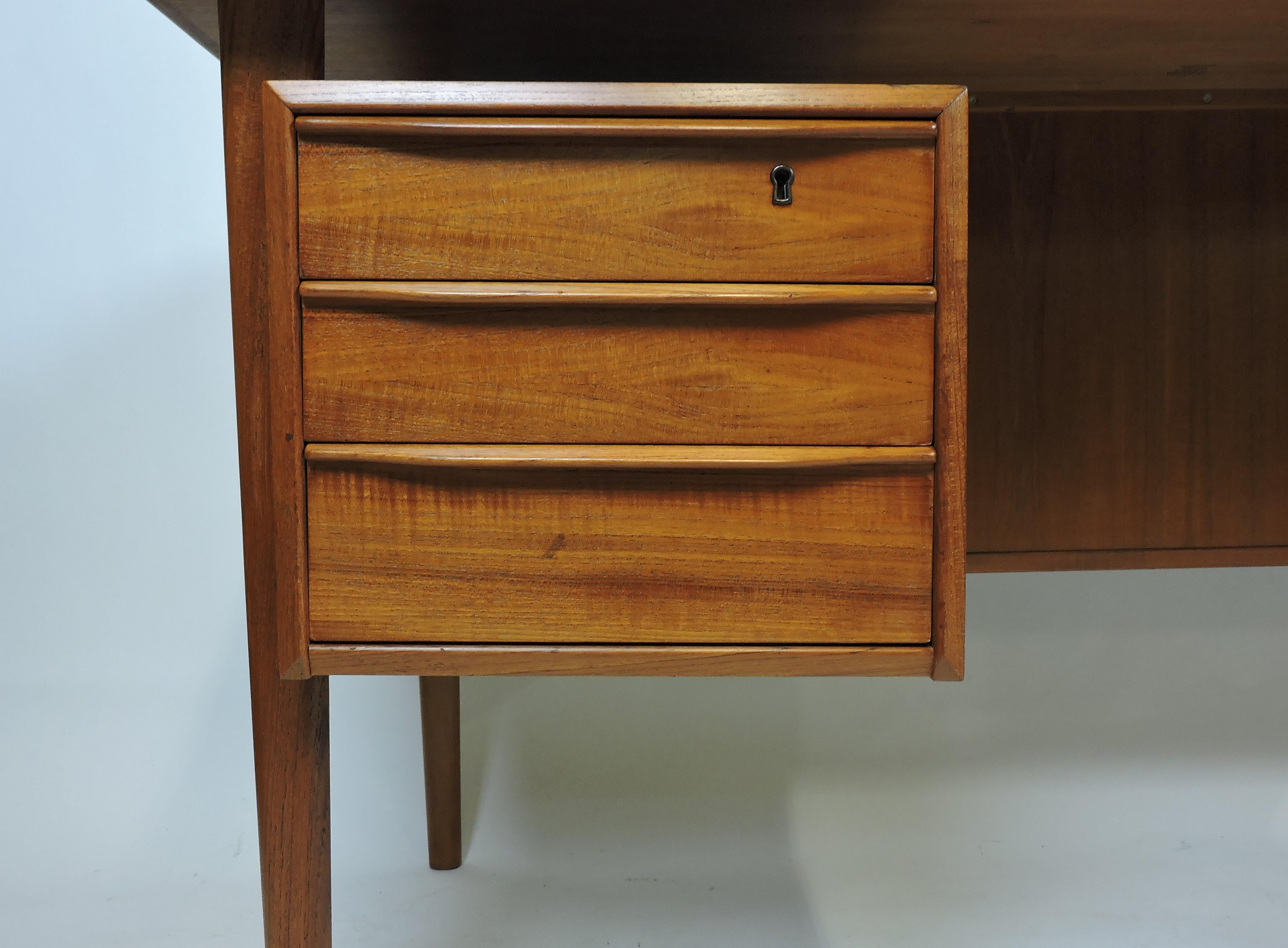 Peter Løvig Nielsen Danish Modern Midcentury Teak Floating Top Desk 3