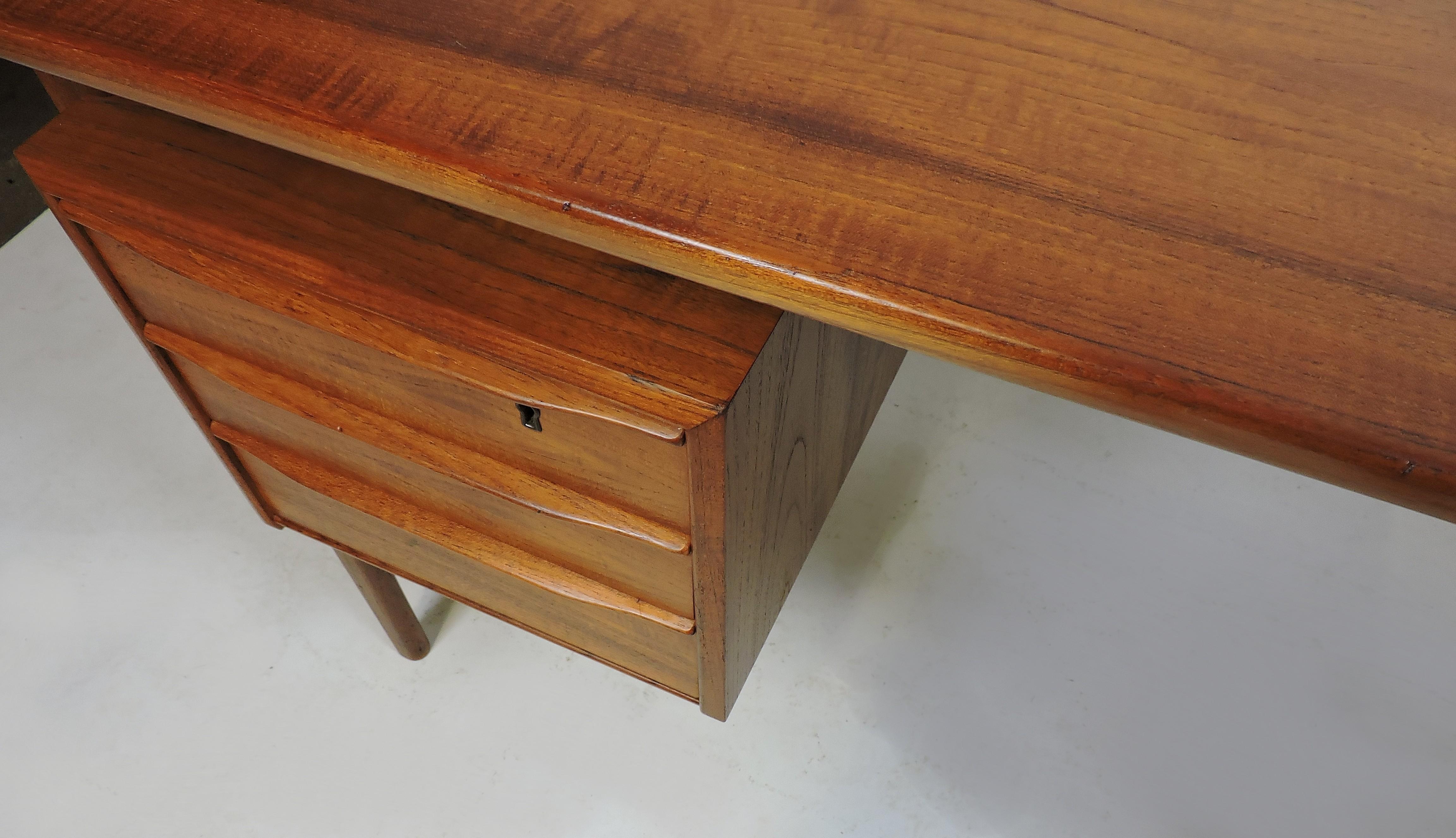 Peter Løvig Nielsen Danish Modern Midcentury Teak Floating Top Desk 4