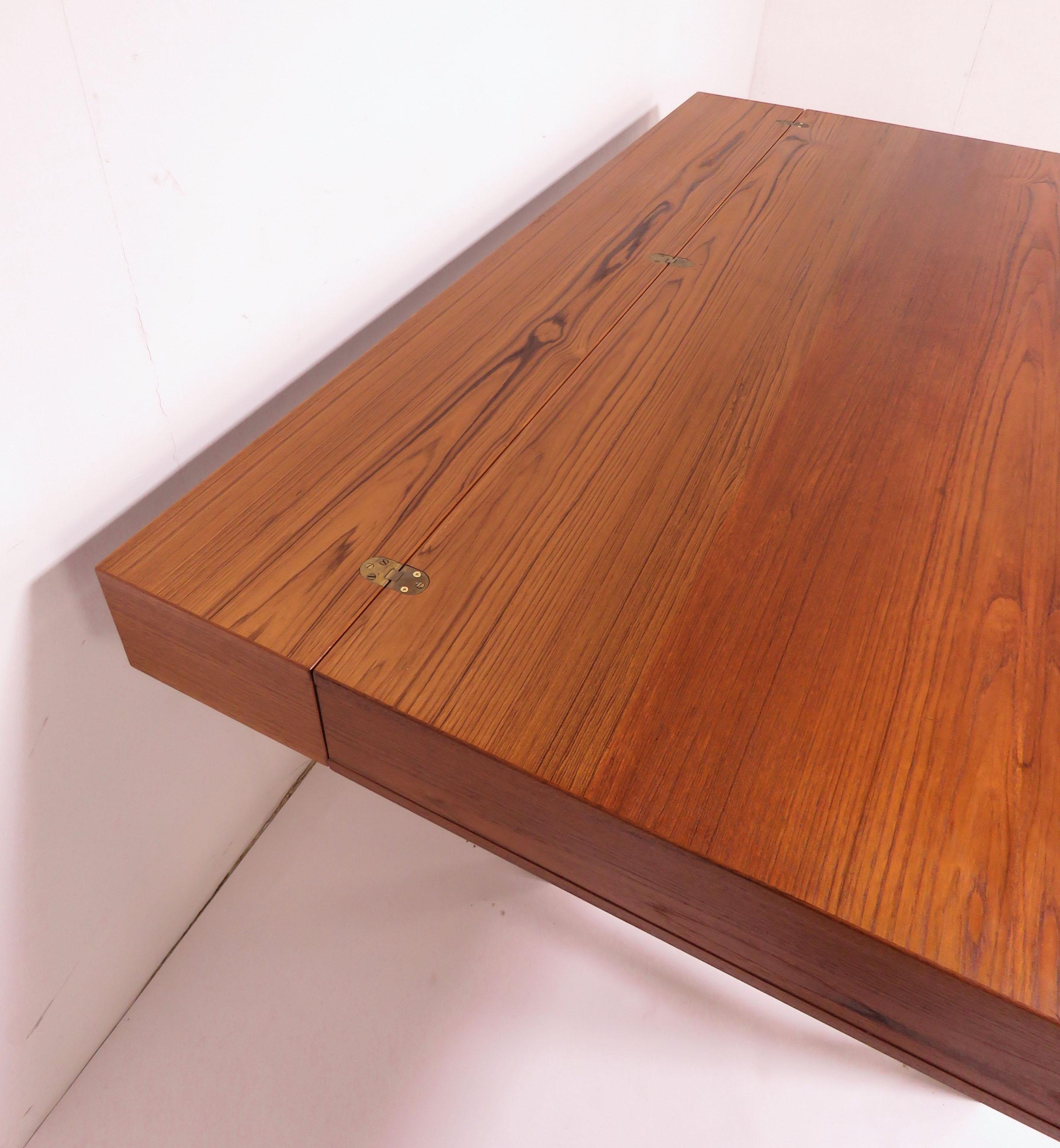 Peter Lovig Nielsen Flip Top Danish Teak Desk, circa Early 1970s 6