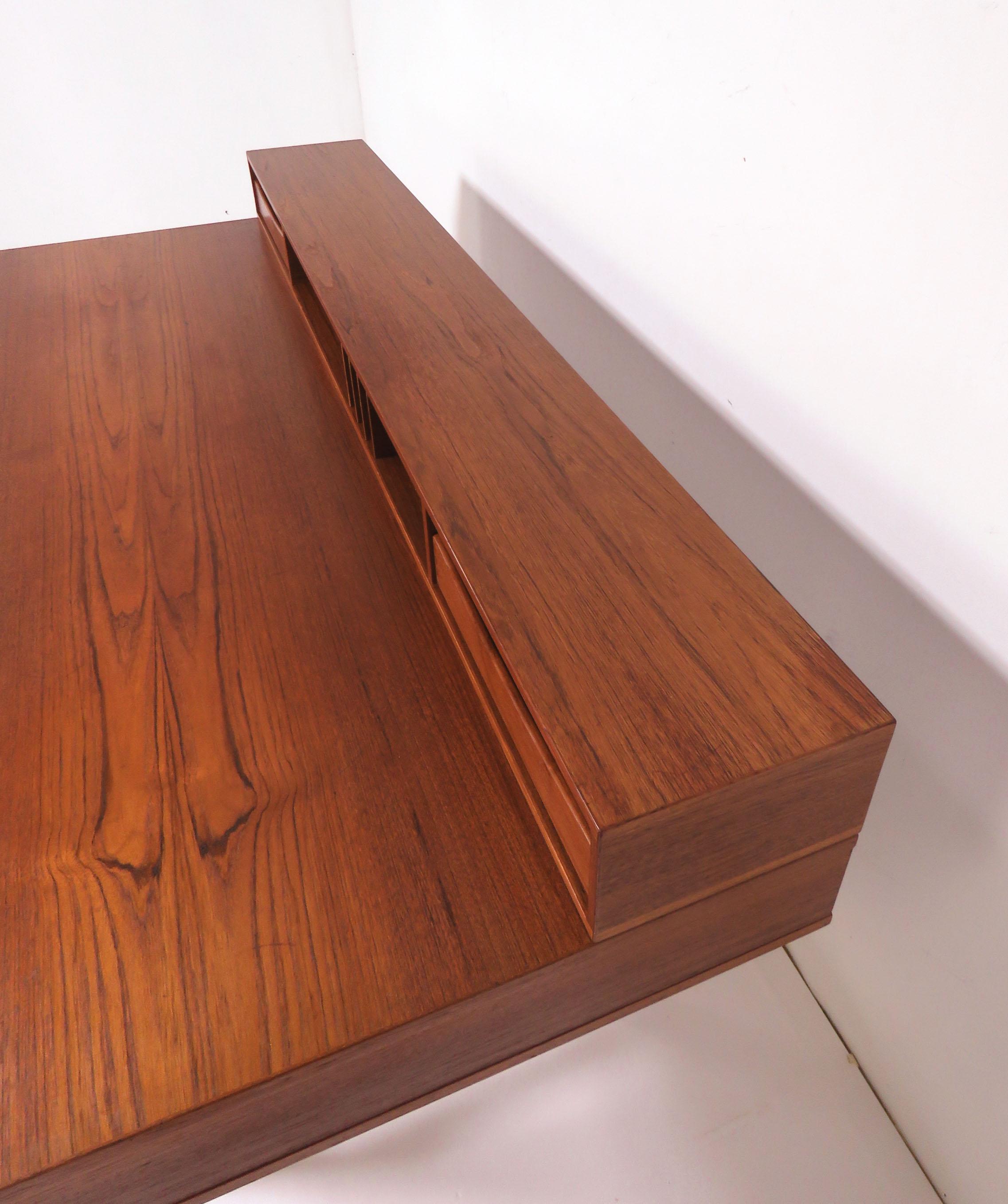Peter Lovig Nielsen Flip Top Danish Teak Desk, circa Early 1970s 2