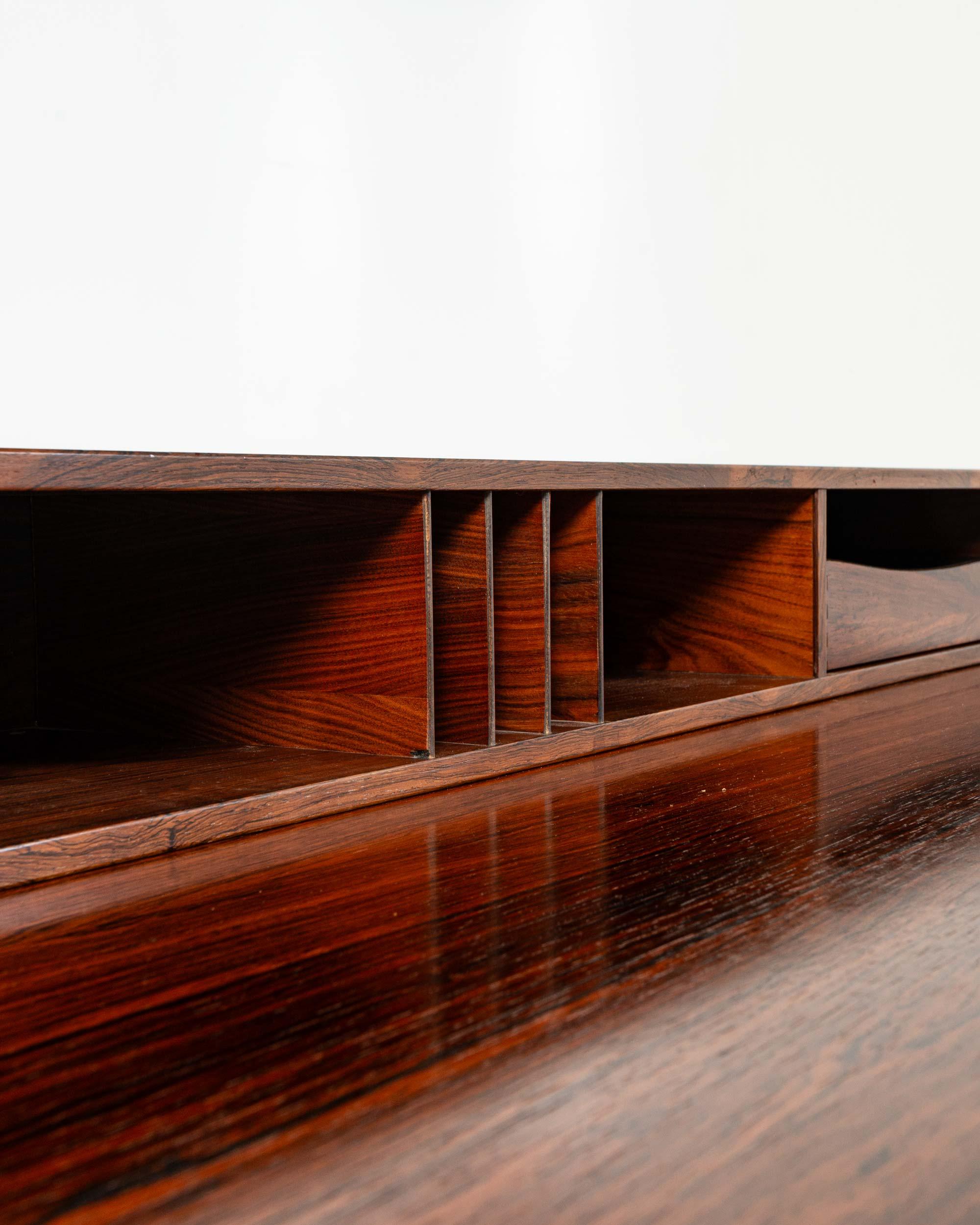 Peter Lovig Nielsen Flip Top Executive Desk in palissandro in vendita 3