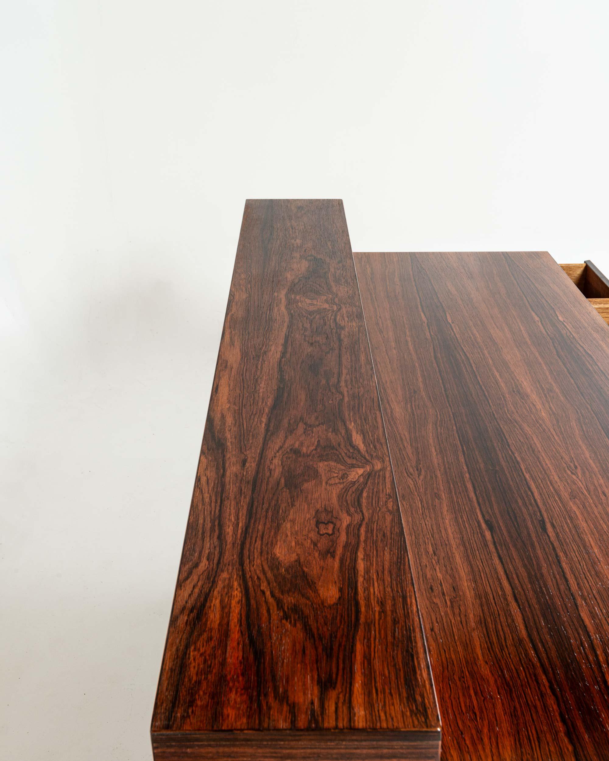 Peter Lovig Nielsen Flip Top Executive Desk in palissandro In condizioni buone in vendita a Seattle, WA