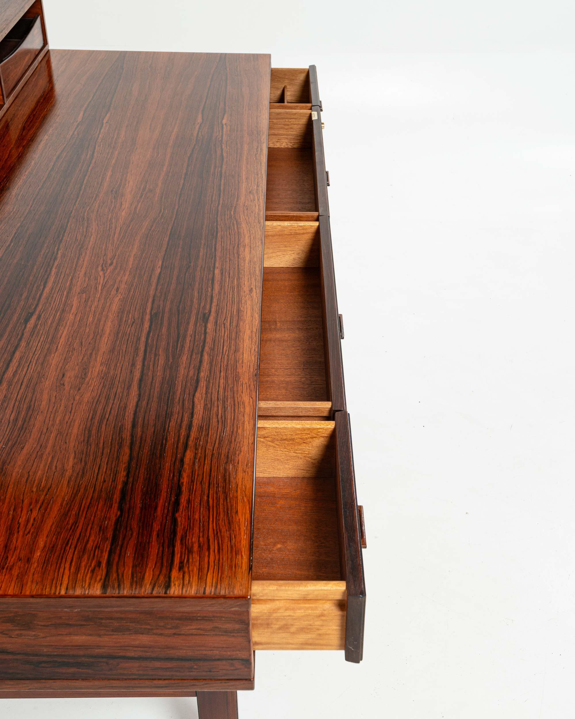 Fine XX secolo Peter Lovig Nielsen Flip Top Executive Desk in palissandro in vendita