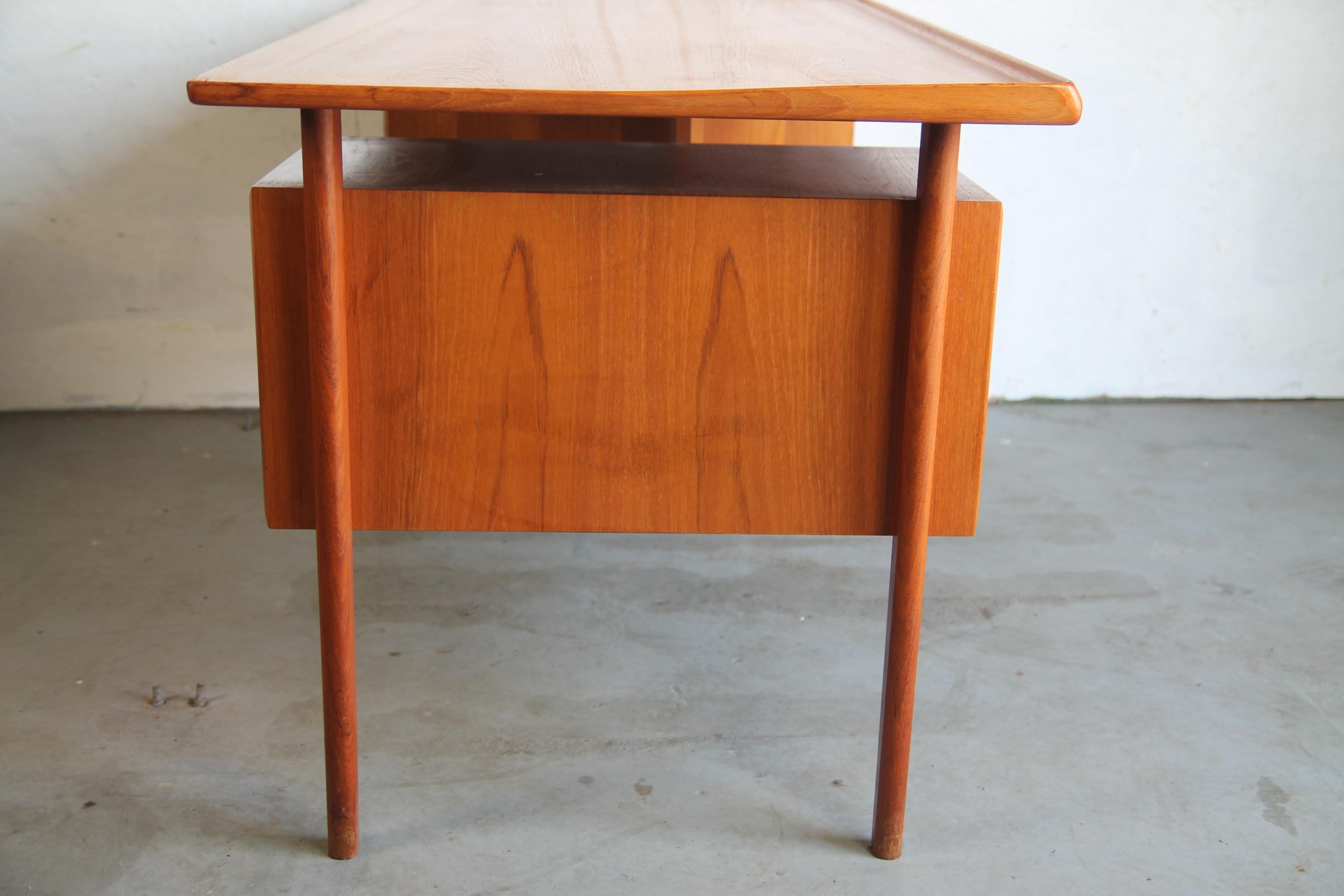 Late 20th Century Peter Lovig Nielsen Floating Desk