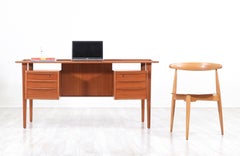 Peter Lovig Nielsen Floating-Top Executive Desk