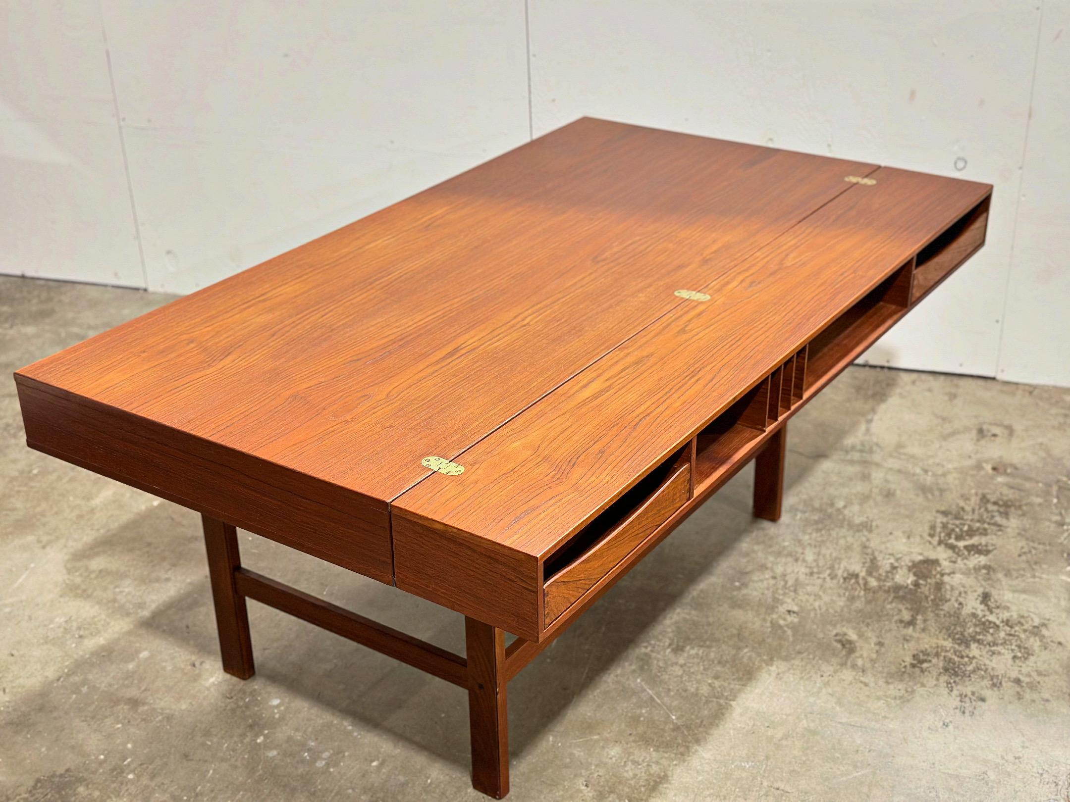 Peter Lovig Nielsen Midcentury Partners Desk in Teak - Dansk Design Denmark 1971 4
