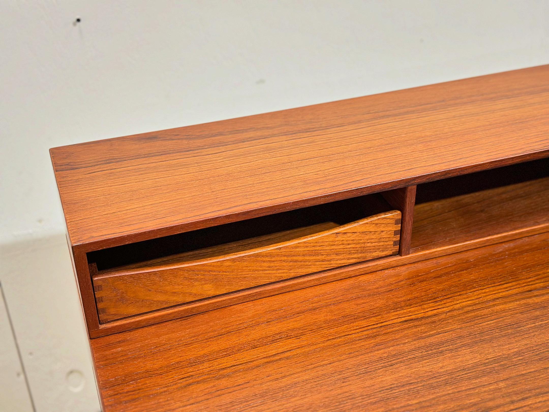 Peter Lovig Nielsen Midcentury Partners Desk in Teak - Dansk Design Denmark 1971 5