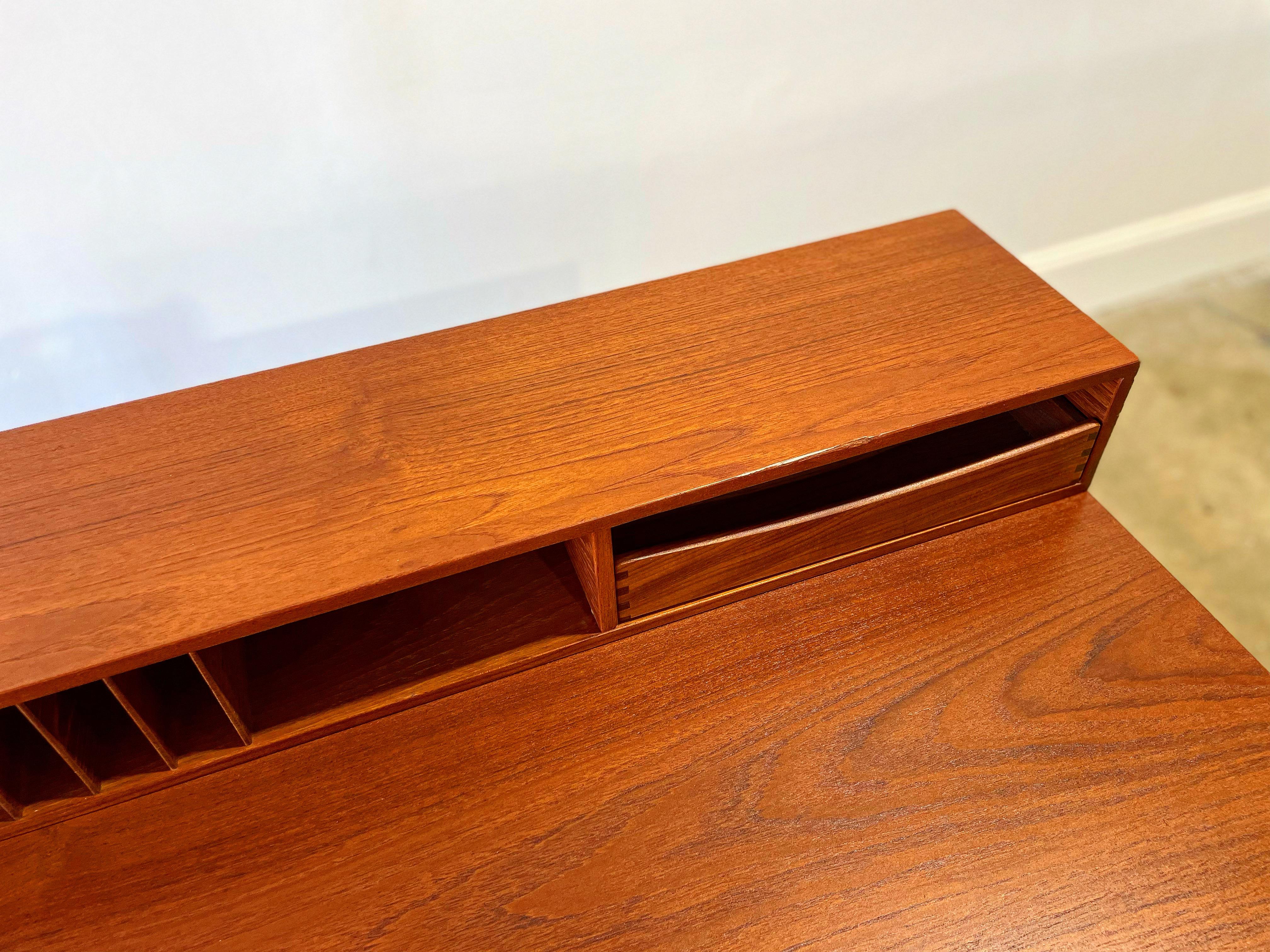 Danish Peter Lovig Nielsen Midcentury Partners Desk in Teak - Dansk Design Denmark 1971