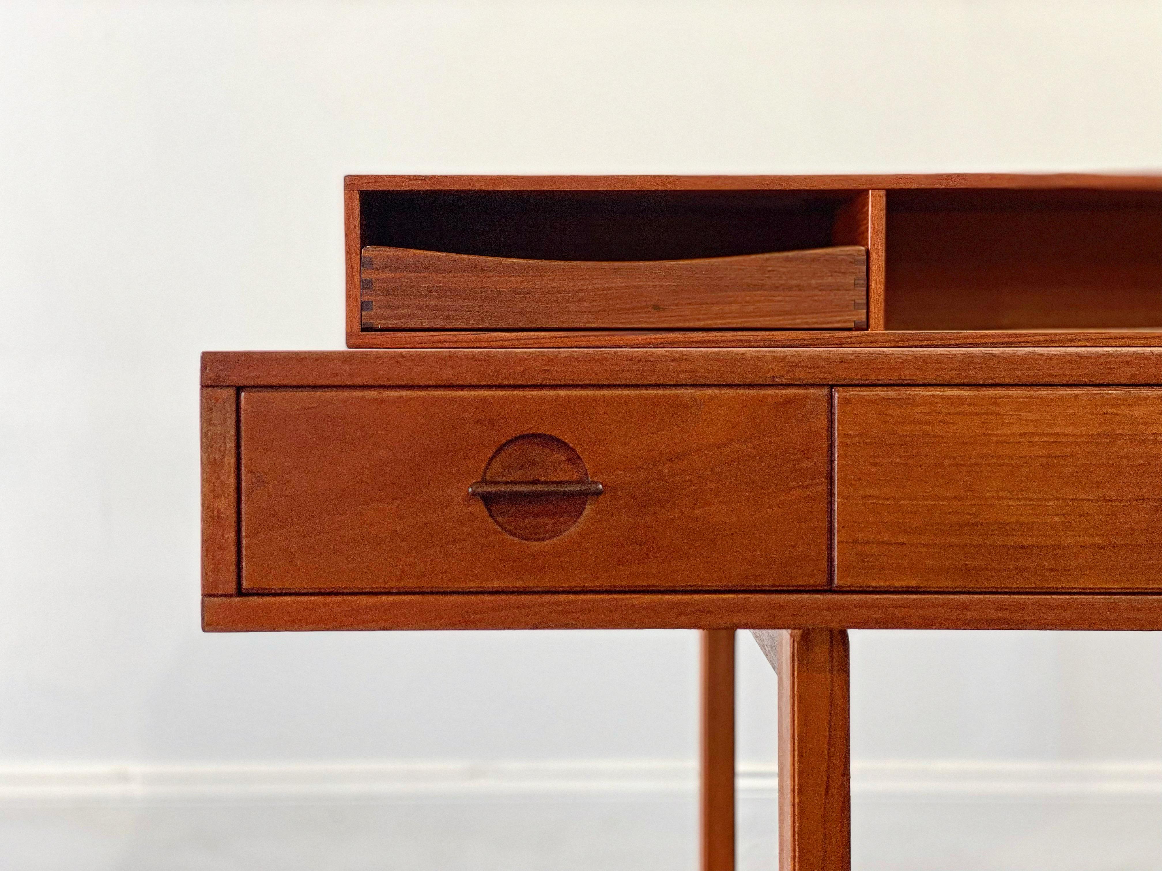 Peter Lovig Nielsen Midcentury Partners Desk in Teak - Dansk Design Denmark 1971 In Good Condition In Decatur, GA