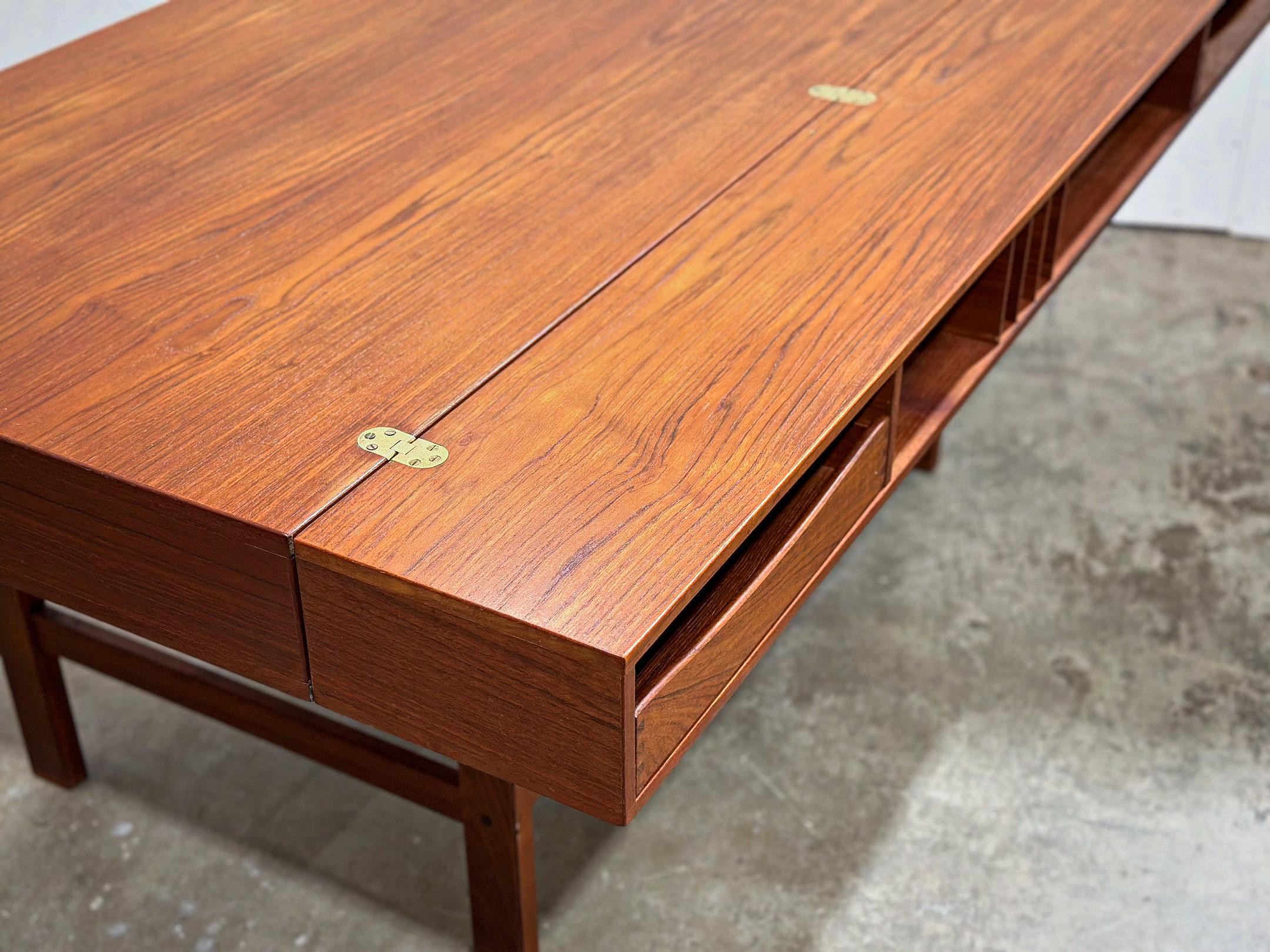 Peter Lovig Nielsen Midcentury Partners Desk in Teak - Dansk Design Denmark 1971 3