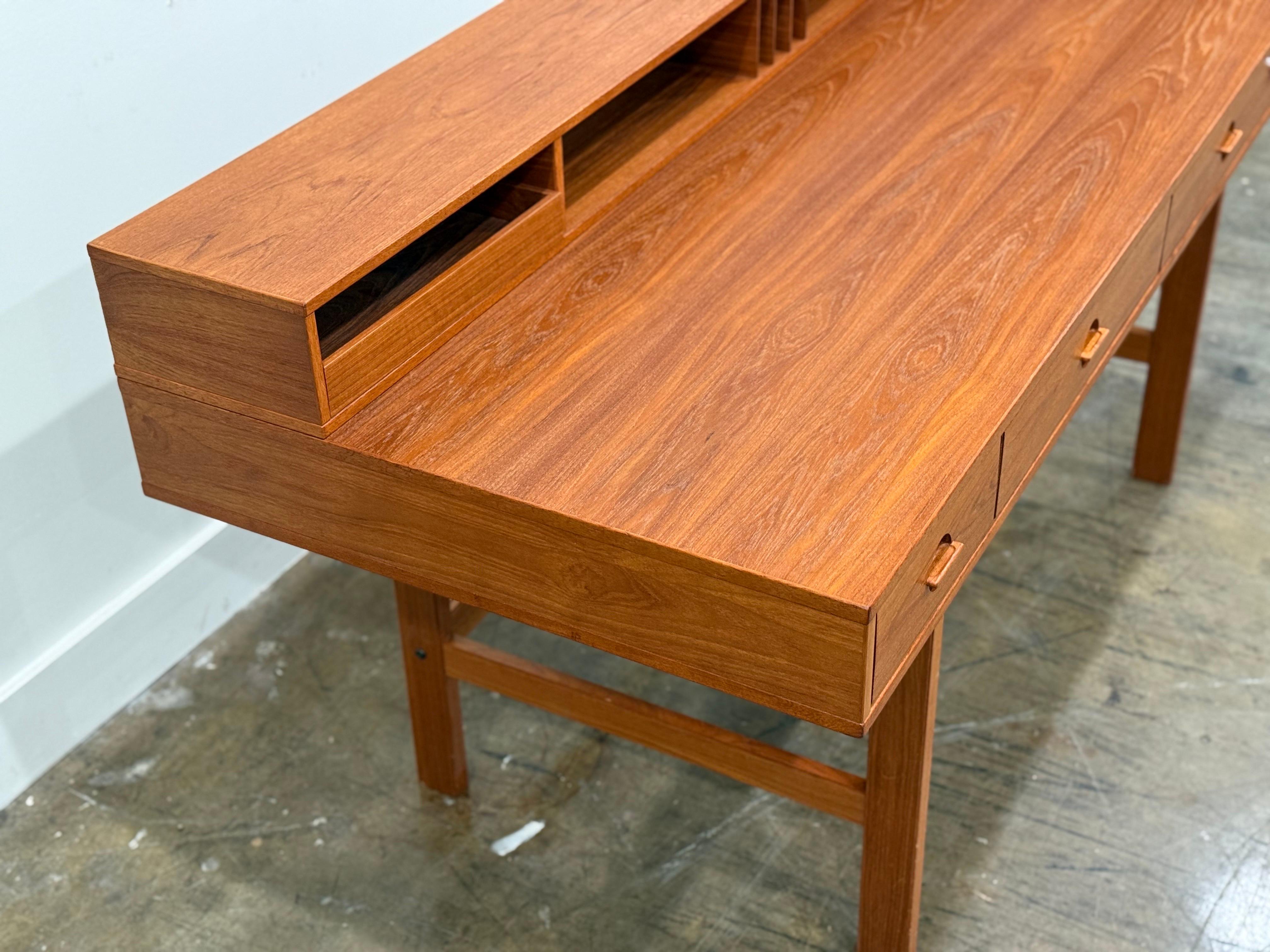 Peter Lovig Nielsen Midcentury Partners Desk in Teak - Dansk Design Denmark For Sale 4