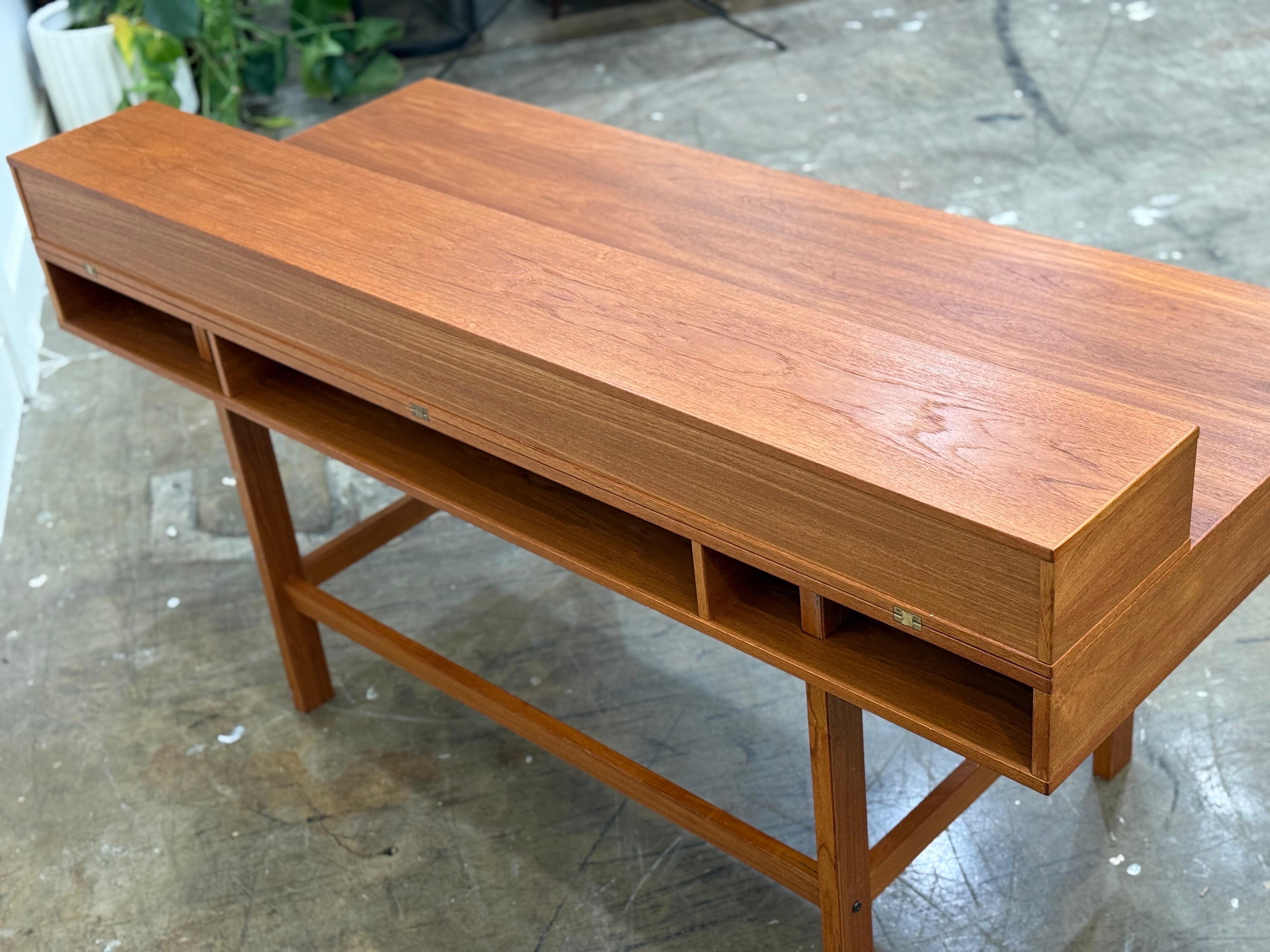 Peter Lovig Nielsen Midcentury Partners Desk in Teak - Dansk Design Denmark For Sale 5