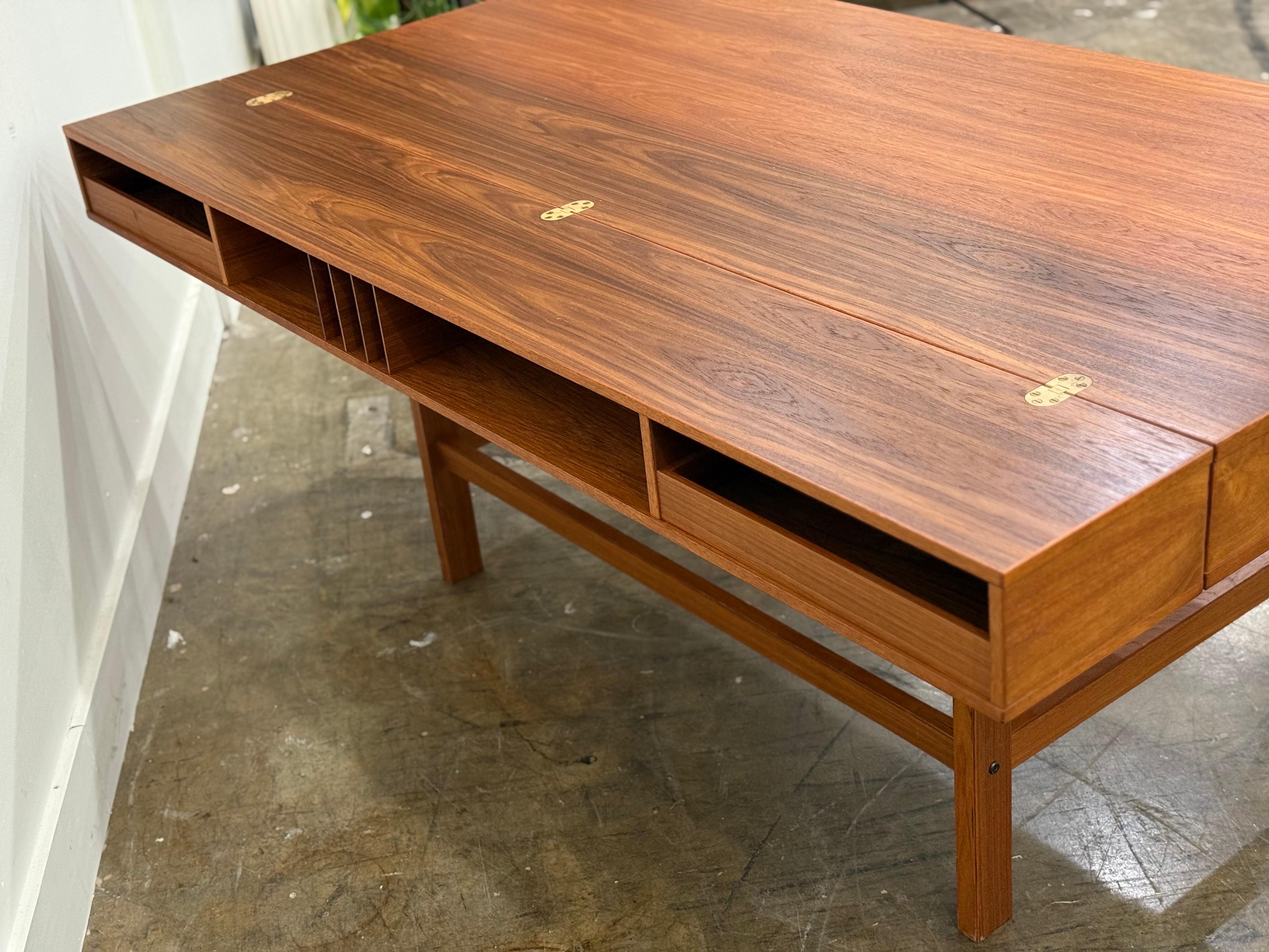 Peter Lovig Nielsen Midcentury Partners Desk in Teak - Dansk Design Denmark For Sale 6