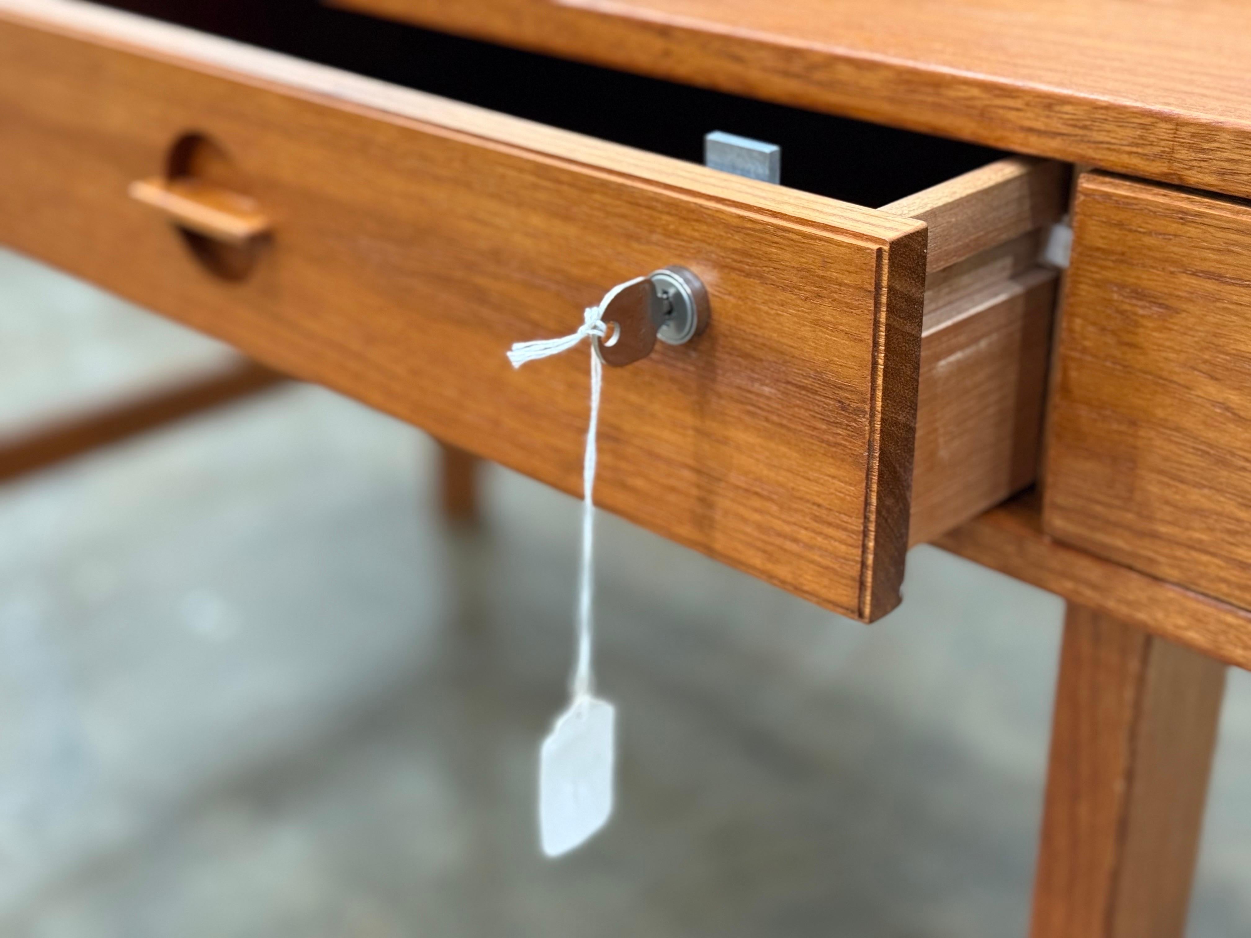Peter Lovig Nielsen Midcentury Partners Desk in Teak - Dansk Design Denmark For Sale 11