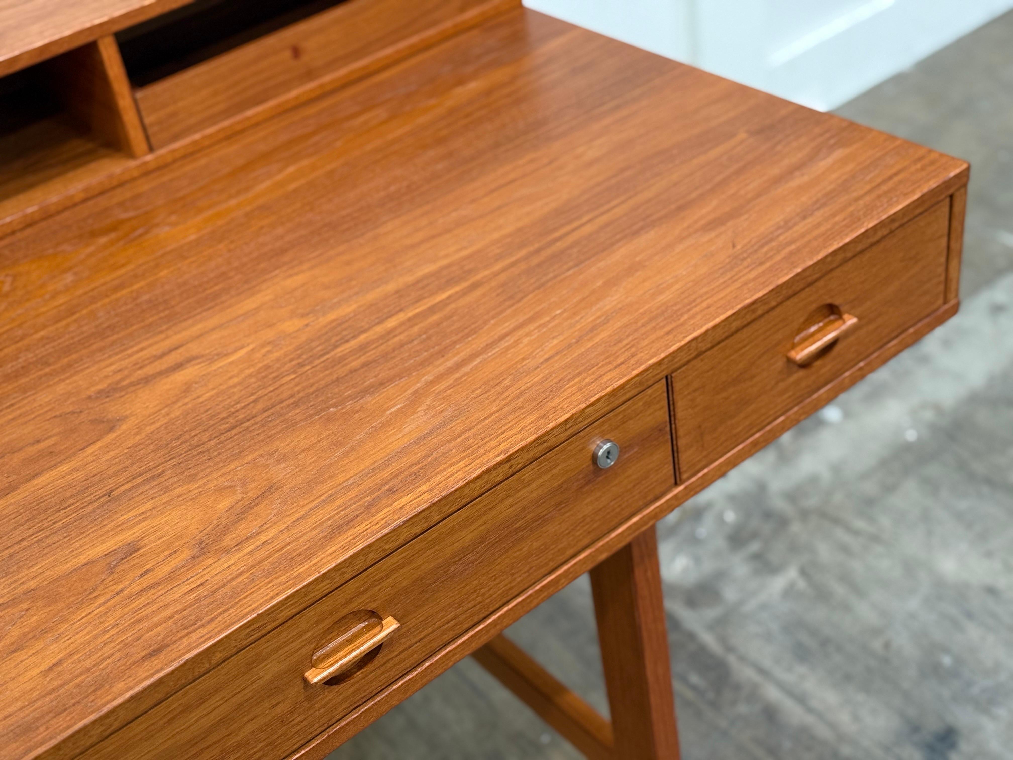 Late 20th Century Peter Lovig Nielsen Midcentury Partners Desk in Teak - Dansk Design Denmark For Sale
