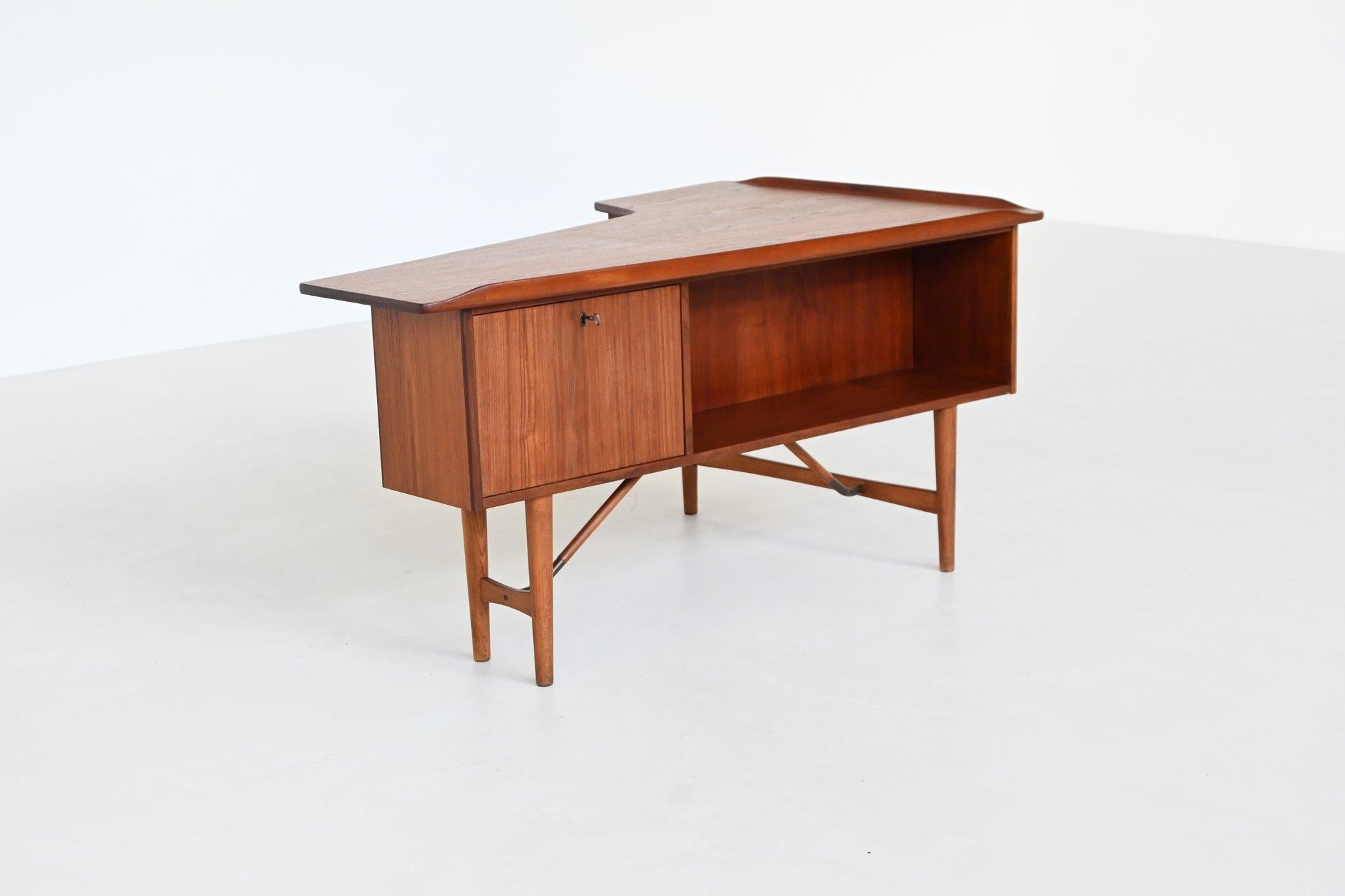 Danish Peter Løvig Nielsen boomerang writing desk in teak Løvig Denmark 1960 For Sale