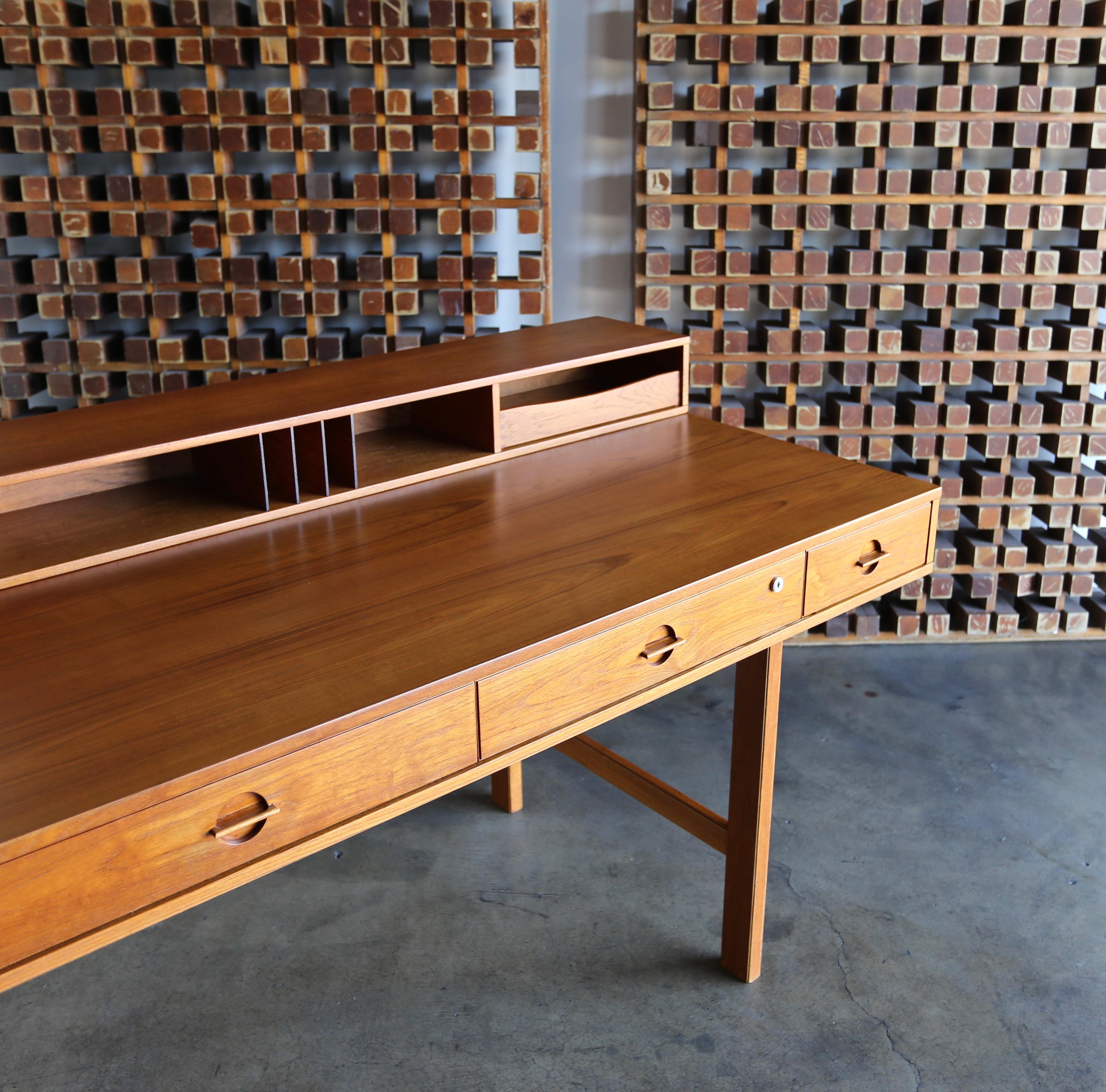 Peter Løvig Nielsen Flip Top Teak Desk, circa 1960 7