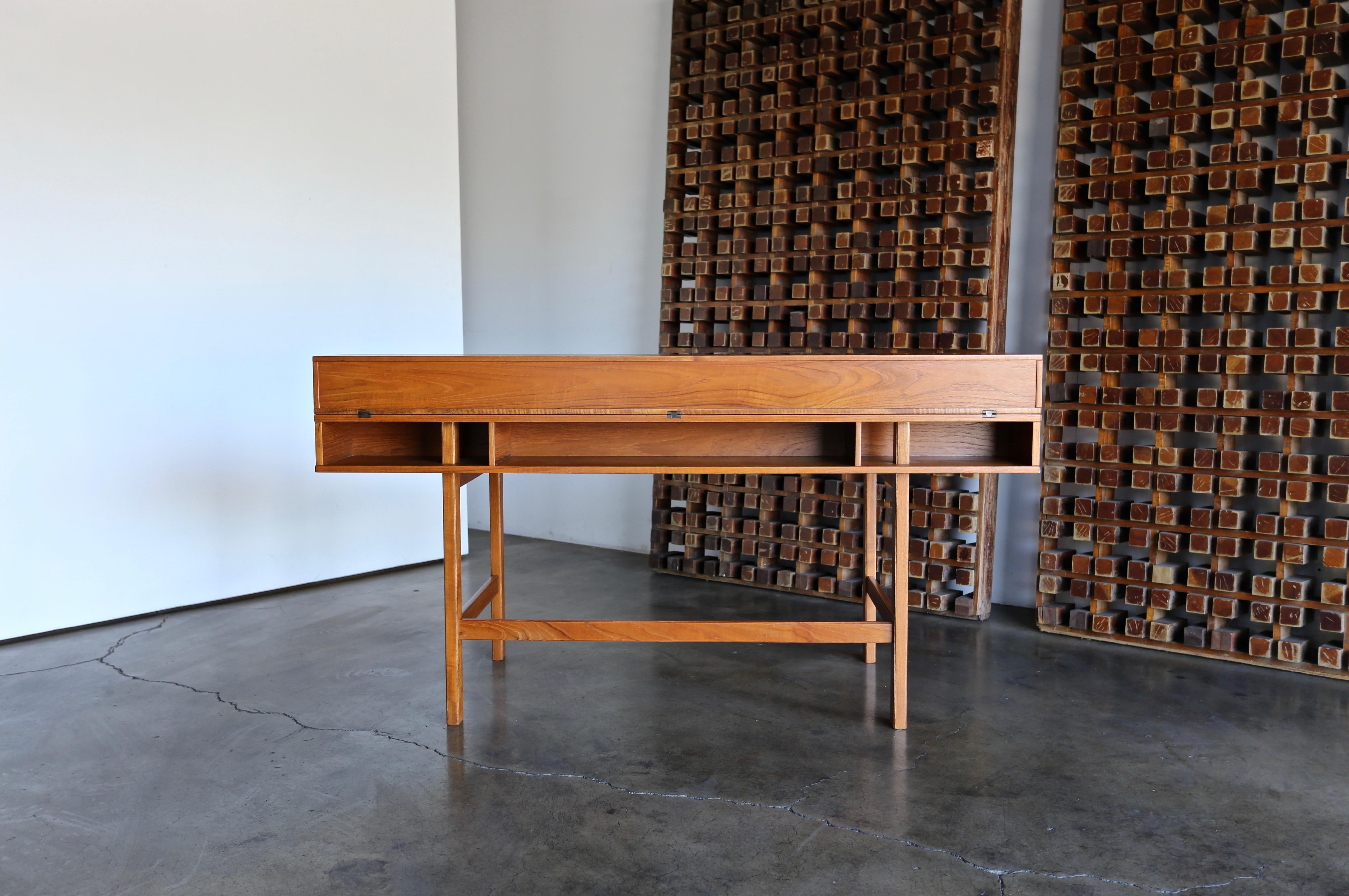 Mid-Century Modern Peter Løvig Nielsen Flip Top Teak Desk, circa 1960