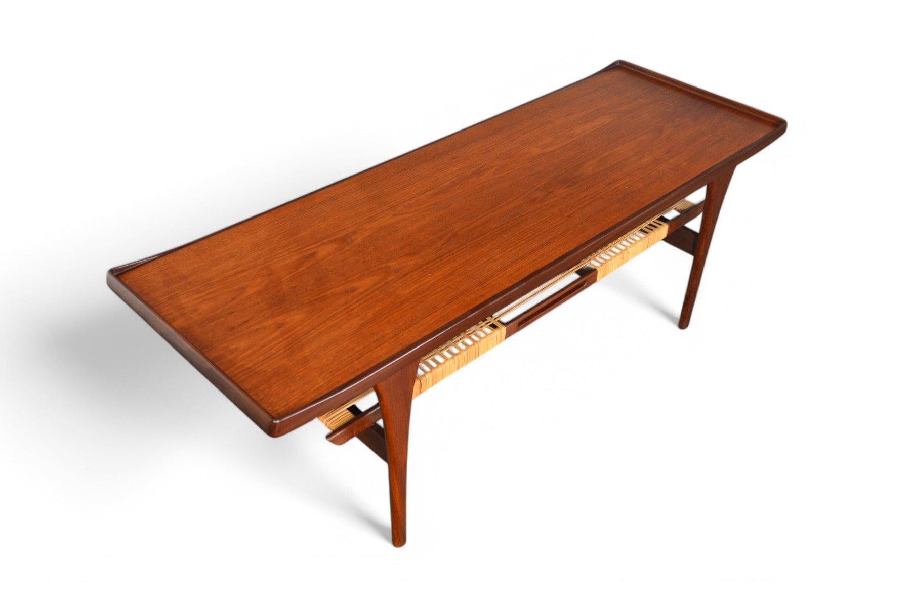 Table basse en teck avec support de canne Peter Løvig Nielsen Bon état - En vente à Berkeley, CA
