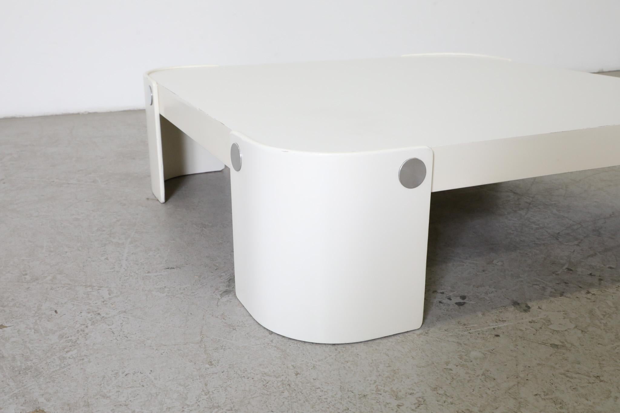 Peter Maly Trinum White Curved Laminate & Chrome Coffee Table by COR, 1970 For Sale 4
