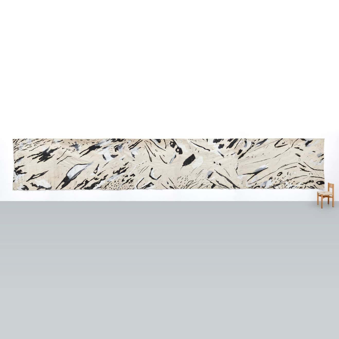 Peter Mathews extra großes abstraktes Kunstwerk.

Gemischte Medien auf Leinwand.

Maße: 1000 x 150 H cm.

Das Kunstwerk ist auf der Rückseite vom Künstler handsigniert.