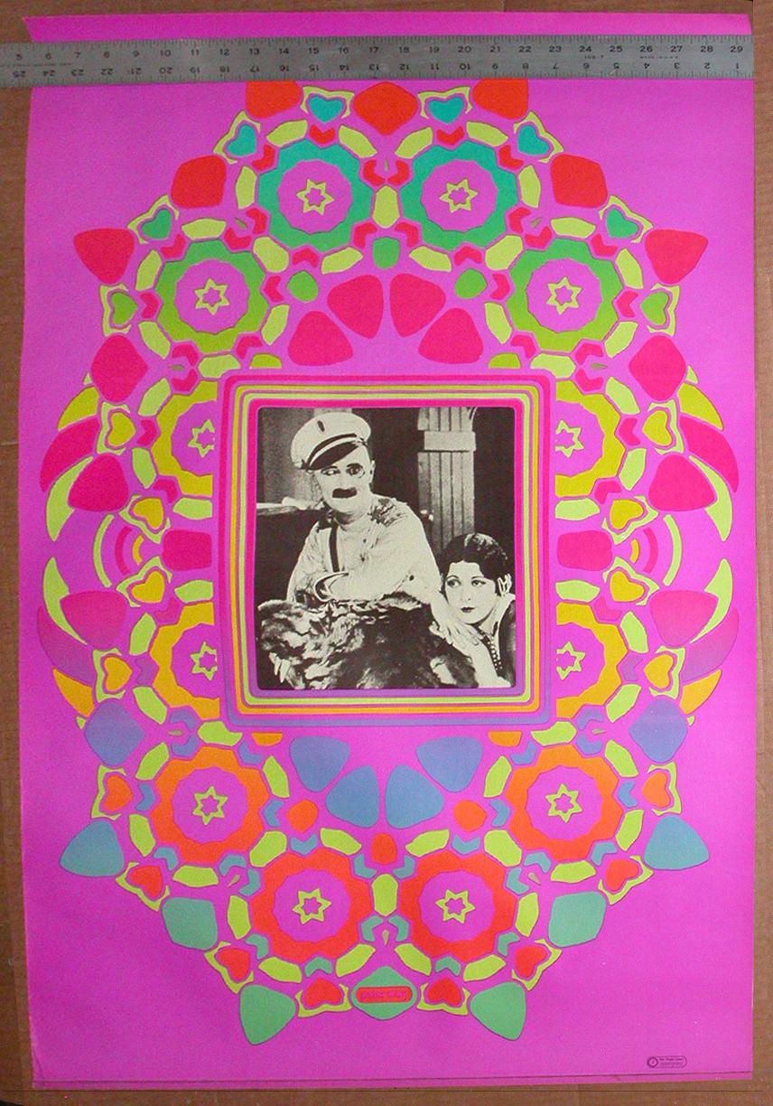 Cameo di Ben Turpin - Stampa figurativa psichedelica vintage Pop-Art anni '60 - Abstract Print Viola di Peter Max