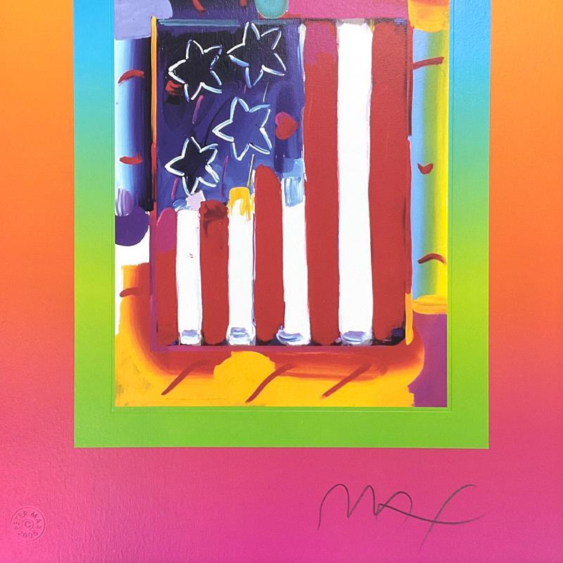 Gerahmte Lithographie „Flag with Heart on Blends III“ in limitierter Auflage – Print von Peter Max