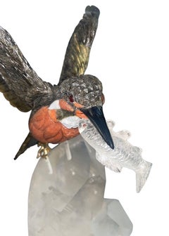 Scultura Kingfisher in labradorite di I. Muller Base in quarzo. Svizzera, anni '80.