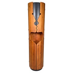 Peter Opsvik, «Passion», vitrina cilíndrica, Noruega, 1986