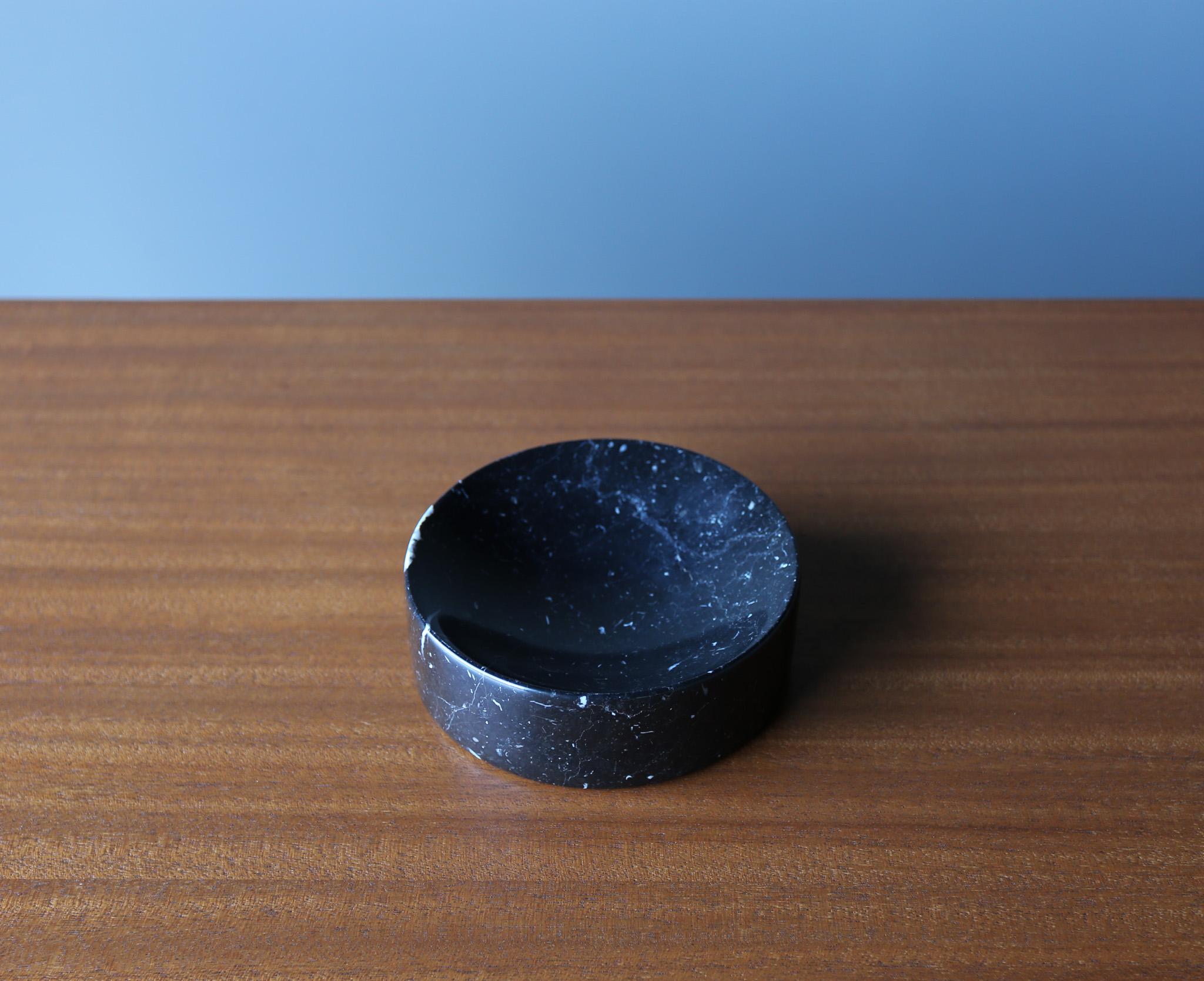 Peter Pepper Products Black Marble Bowl / Catchall, California, c.1975.  
