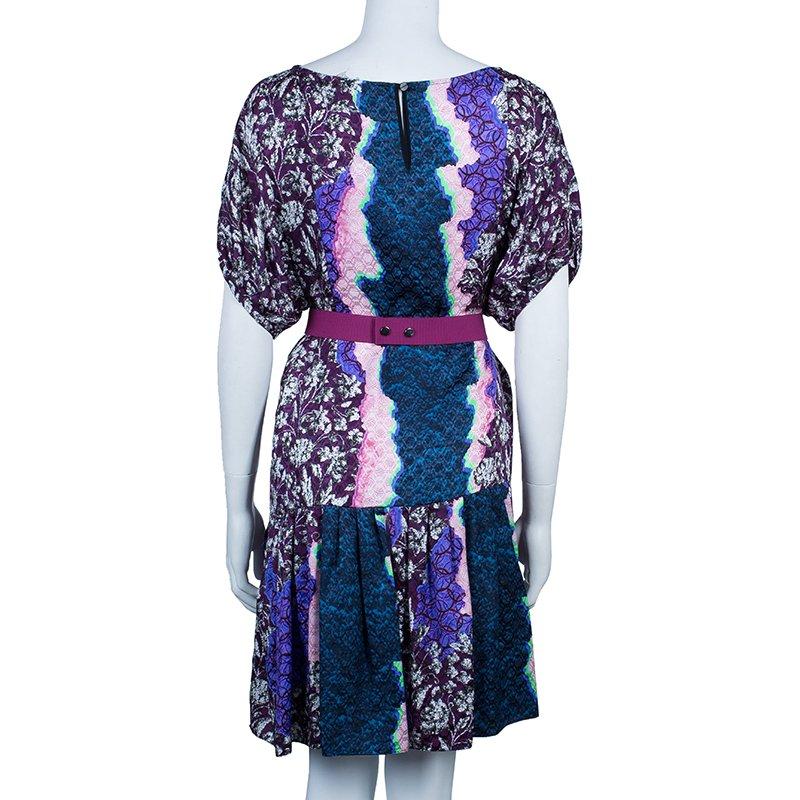 For a casual summer day outing, a short dress always works wonders. This roamer short dress by Peter Pilotto looks stunning in multi-color. It has been crafted in silk. Pair it up with espadrilles or ballet flats for a chic look! A must have for the