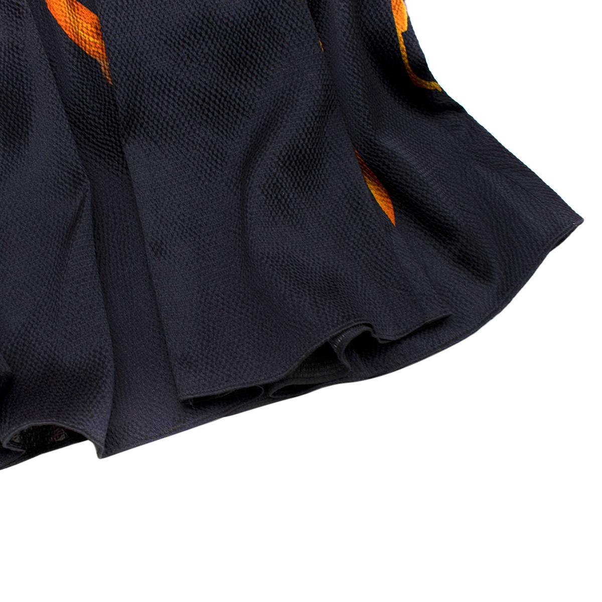 Peter Pilotto Maxikleid aus Seidenmischung mit Blumendruck und einer Schulterpartie - US 8 im Angebot 4