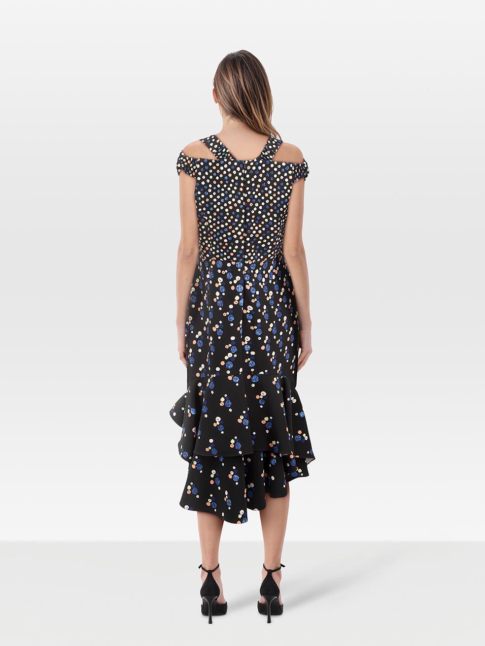 CONDIZIONE: molto buona. L'usura dell'abito è minima. La trama di questo articolo usato di Peter Pilotto è stata strappata sul davanti e sul retro.
 

 Dettagli
 

 

 Multicolore
 

 Sintetico
 

 Abito
 

 Midi
 

 Dettaglio spalla tagliata
 

