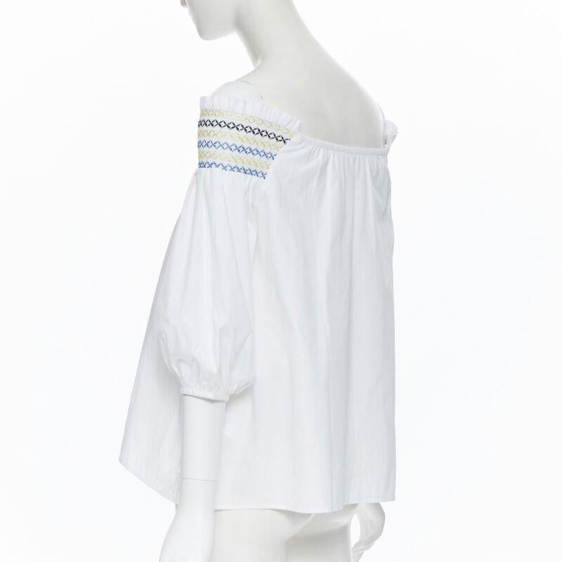 PETER PILOTTO weißes Oberteil aus Baumwolle mit ethnischer Stickerei, schulterfrei, Puffärmel UK6 im Angebot 1