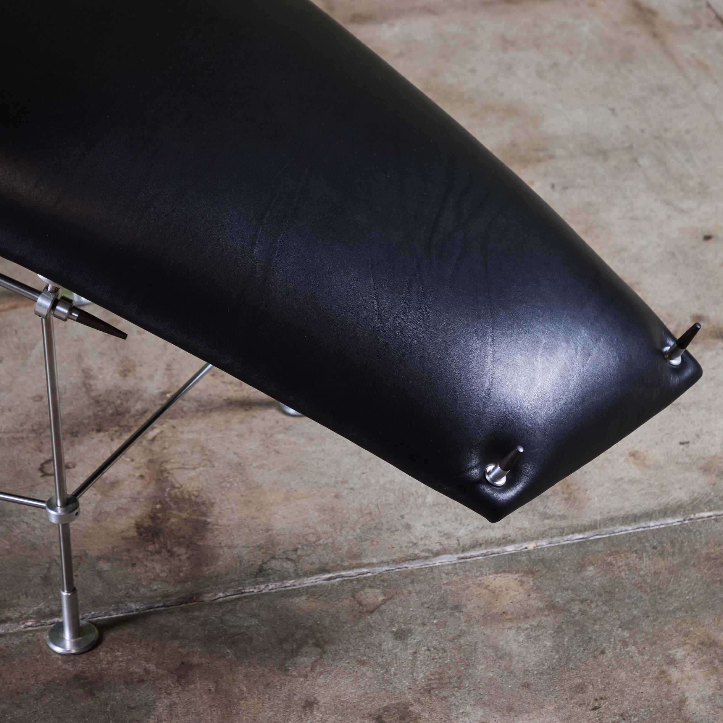 Peter Prasil Sillón Chaise Lounge de Piel en venta 4