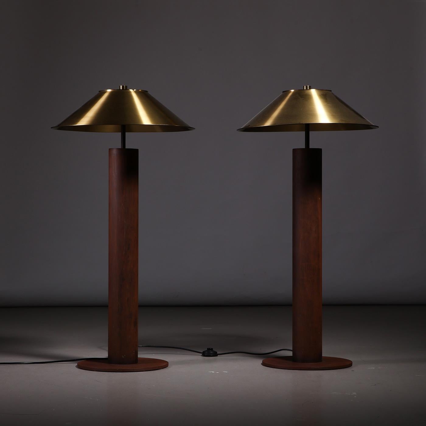 Moderne Paire de lampadaires modernistes en acier vieilli de Peter Preller pour Tecta, années 1980 en vente