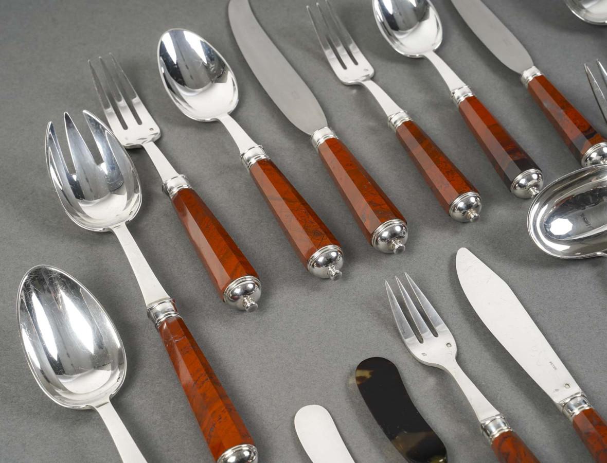 20th Century PETER & RAVINET D’ENFERT - 101 Piece solid SILVER CUTLERY SET & BLOODJASPER HAND