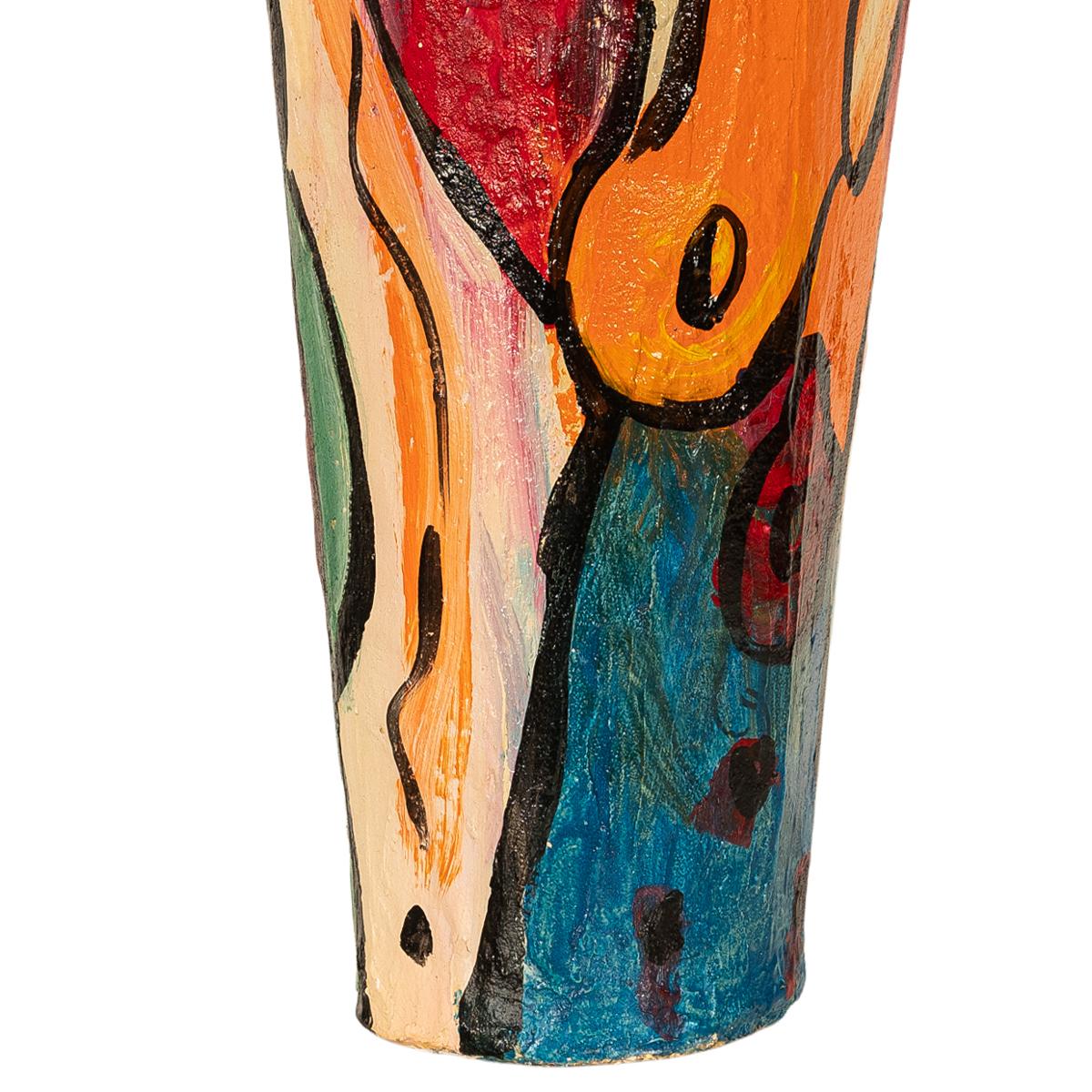 Grande sculpture de sol en papier mâché peint expressionniste abstrait Vase 1985 en vente 6