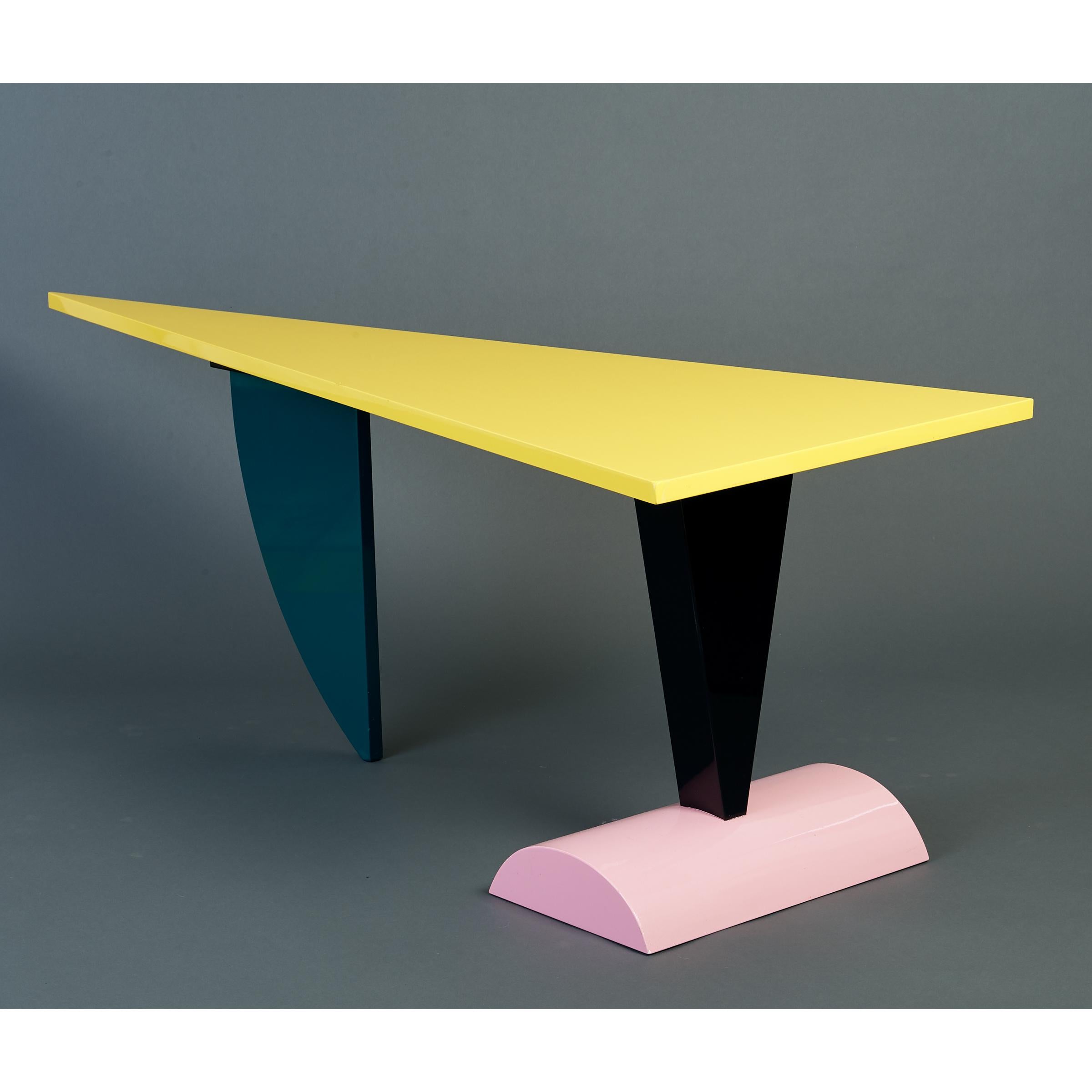 Bois Peter Shire: Original Memphis Milano Brazil Table in Lacquered Wood, Italy 1981 en vente