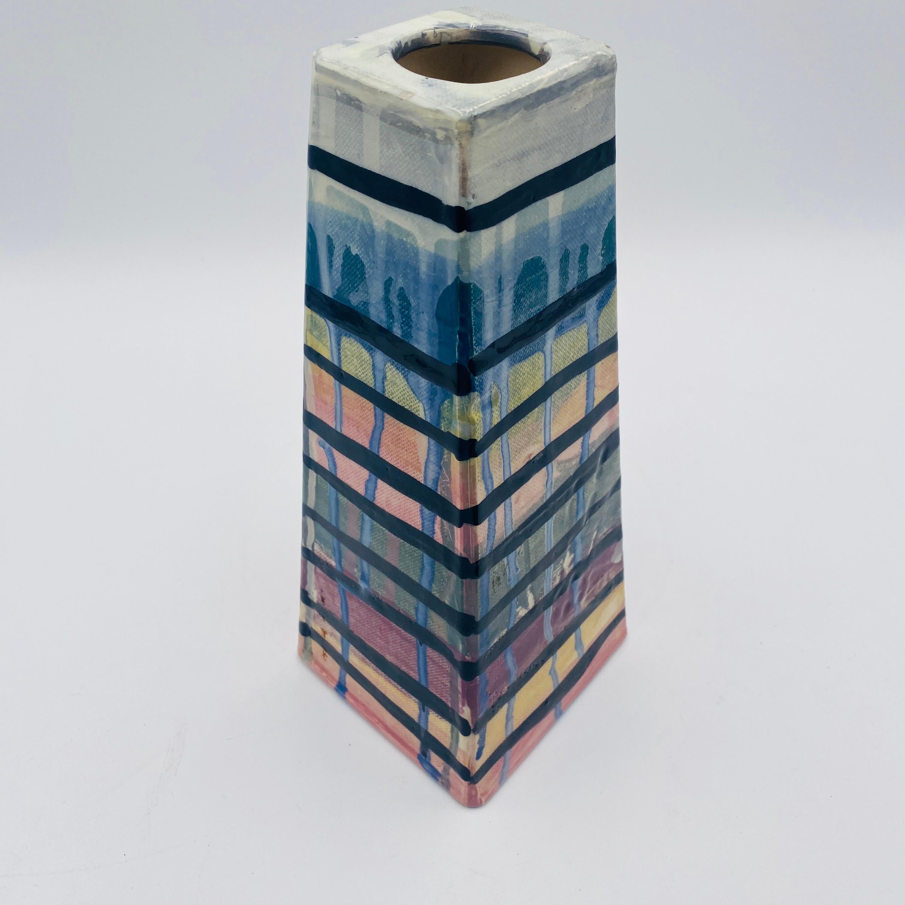 Ceramica Peter Shire Vaso a piramide EXP 2010 in vendita