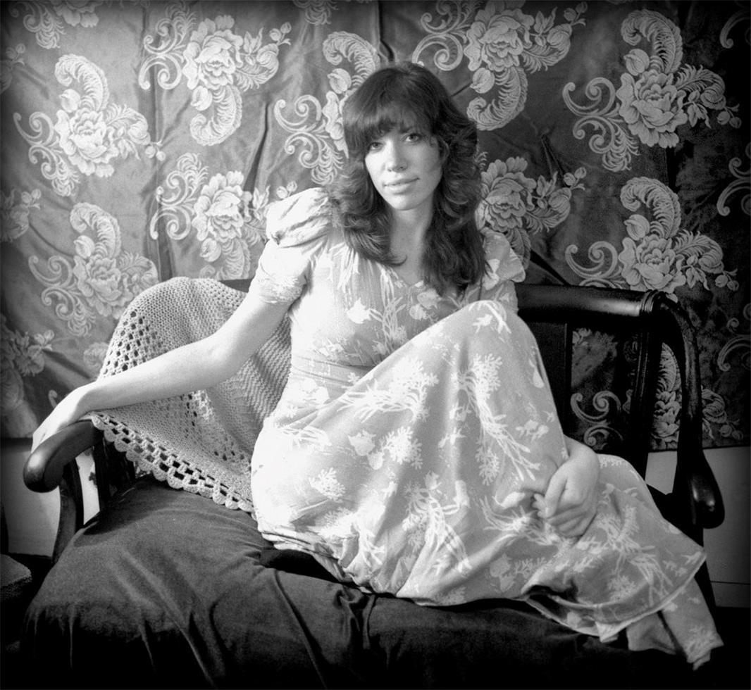 Peter Simon Black and White Photograph - Carly Simon, VT, 1970