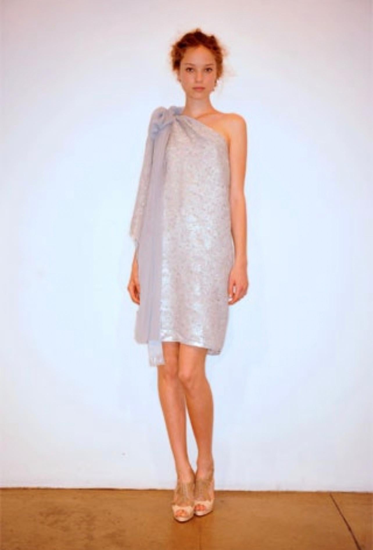 Gray Peter Som Resort 2009 Silver Gold Grey Size 4 6 One Shoulder Silk Metallic Dress For Sale