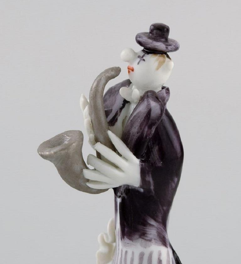 Peter Strang für Meissen, Figur aus handbemaltem Porzellan, Saxophonist (Moderne) im Angebot