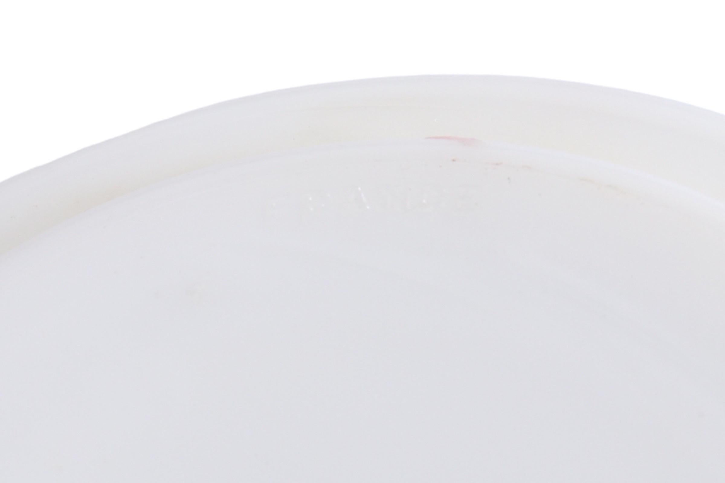 Mid-Century Modern Peter Stuyvesant Round French Ashtray