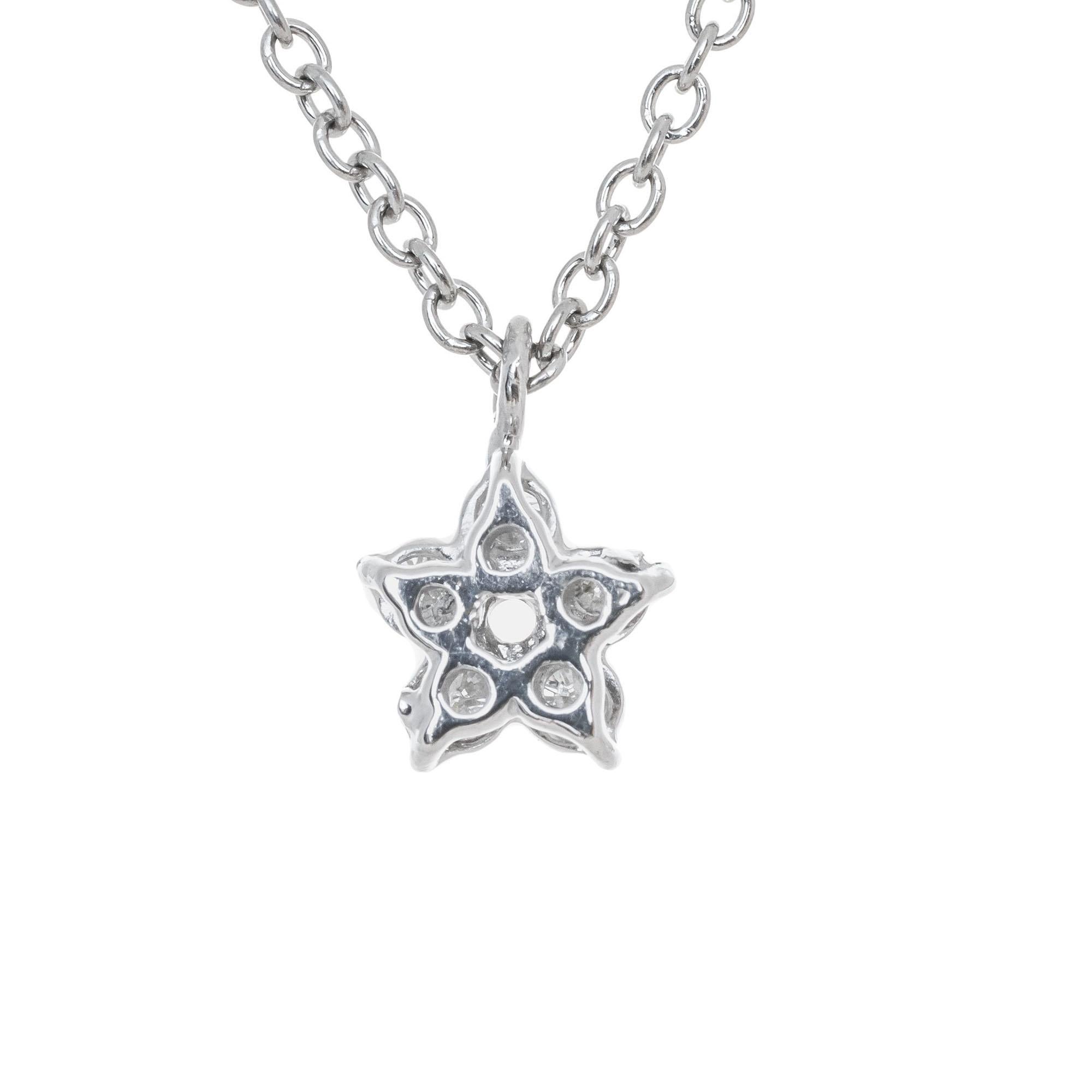 Peter Suchy .10 Carat Diamond Platinum Star Pendant Necklace In New Condition For Sale In Stamford, CT