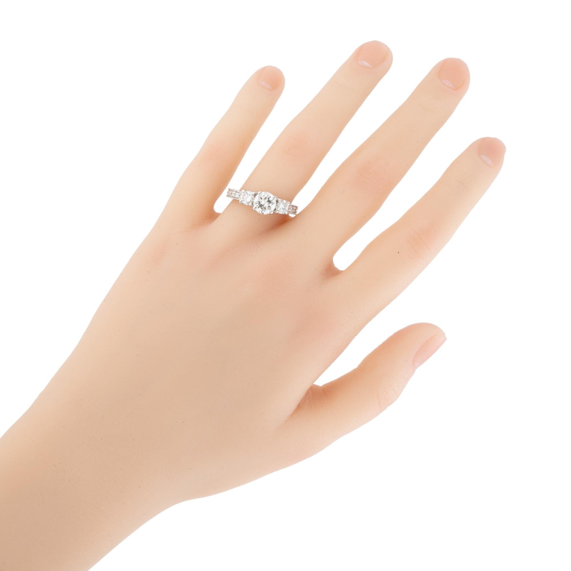 Peter Suchy Bague de fiançailles à trois pierres en platine avec diamants ronds de 1,00 carat en vente 4